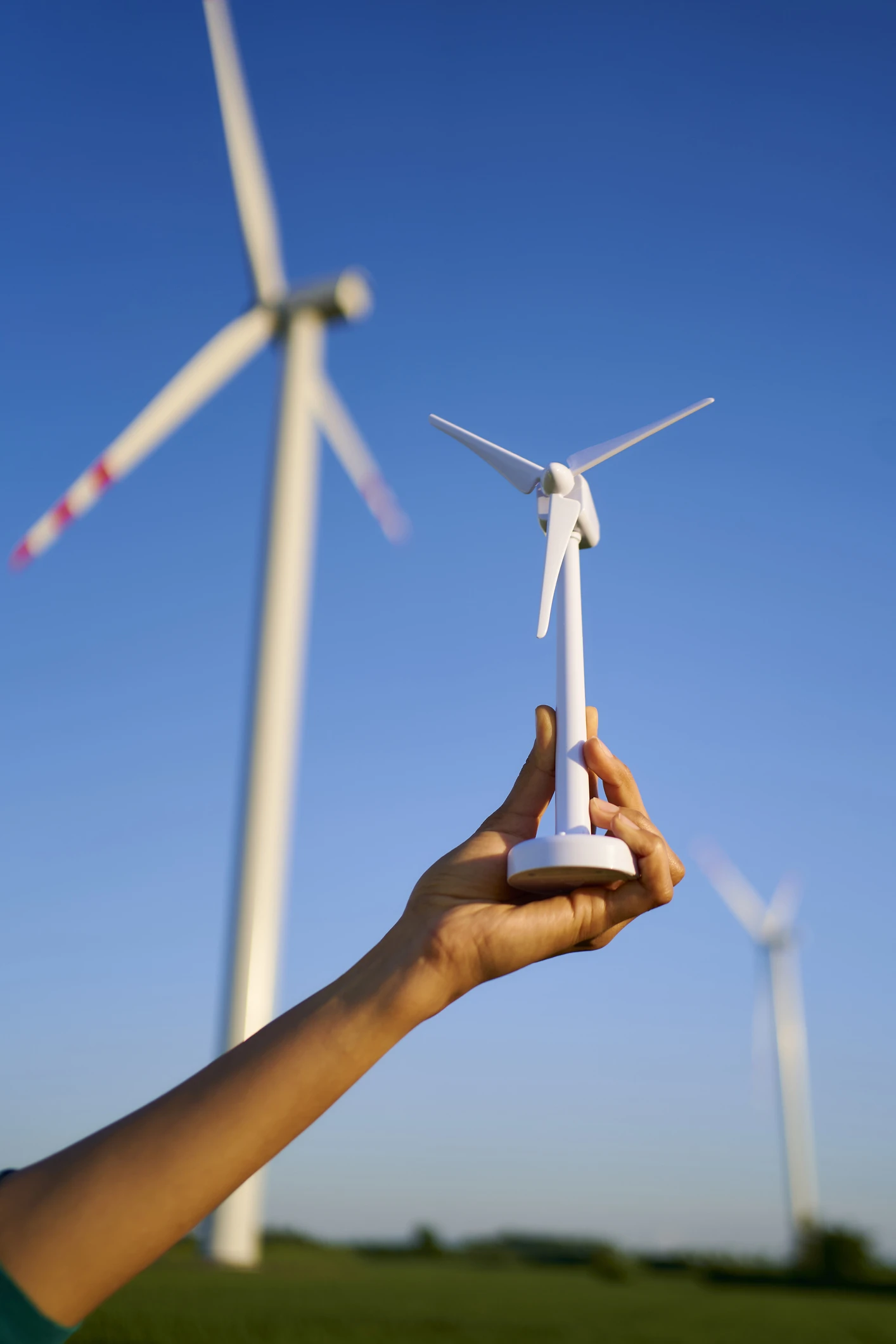 Shine กังหันลมขนาดพกพา ผลิตและชาร์จพลังงานได้ทุกที่แค่มีลม