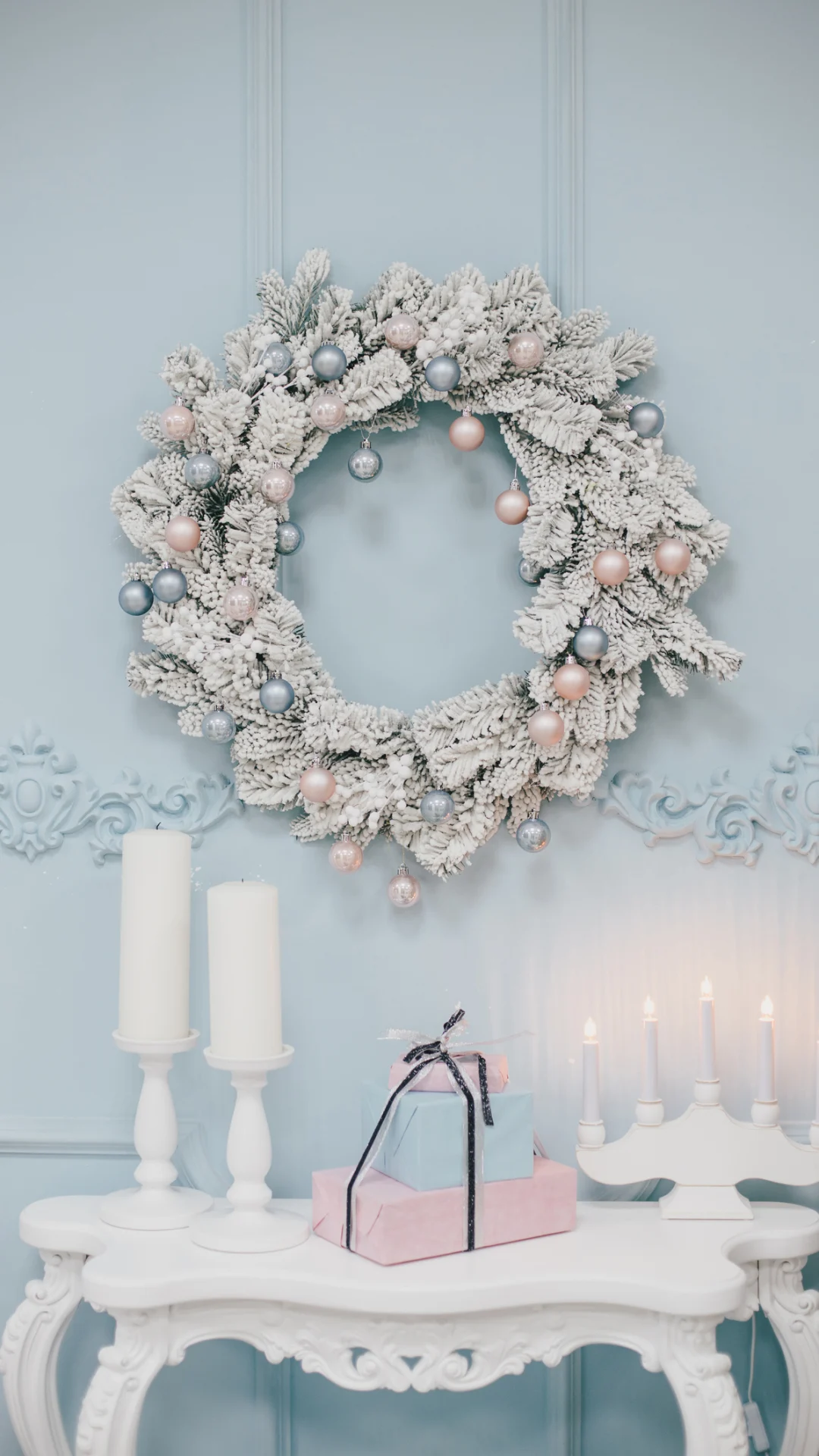 How to hang a Christmas wreath without damaging your door