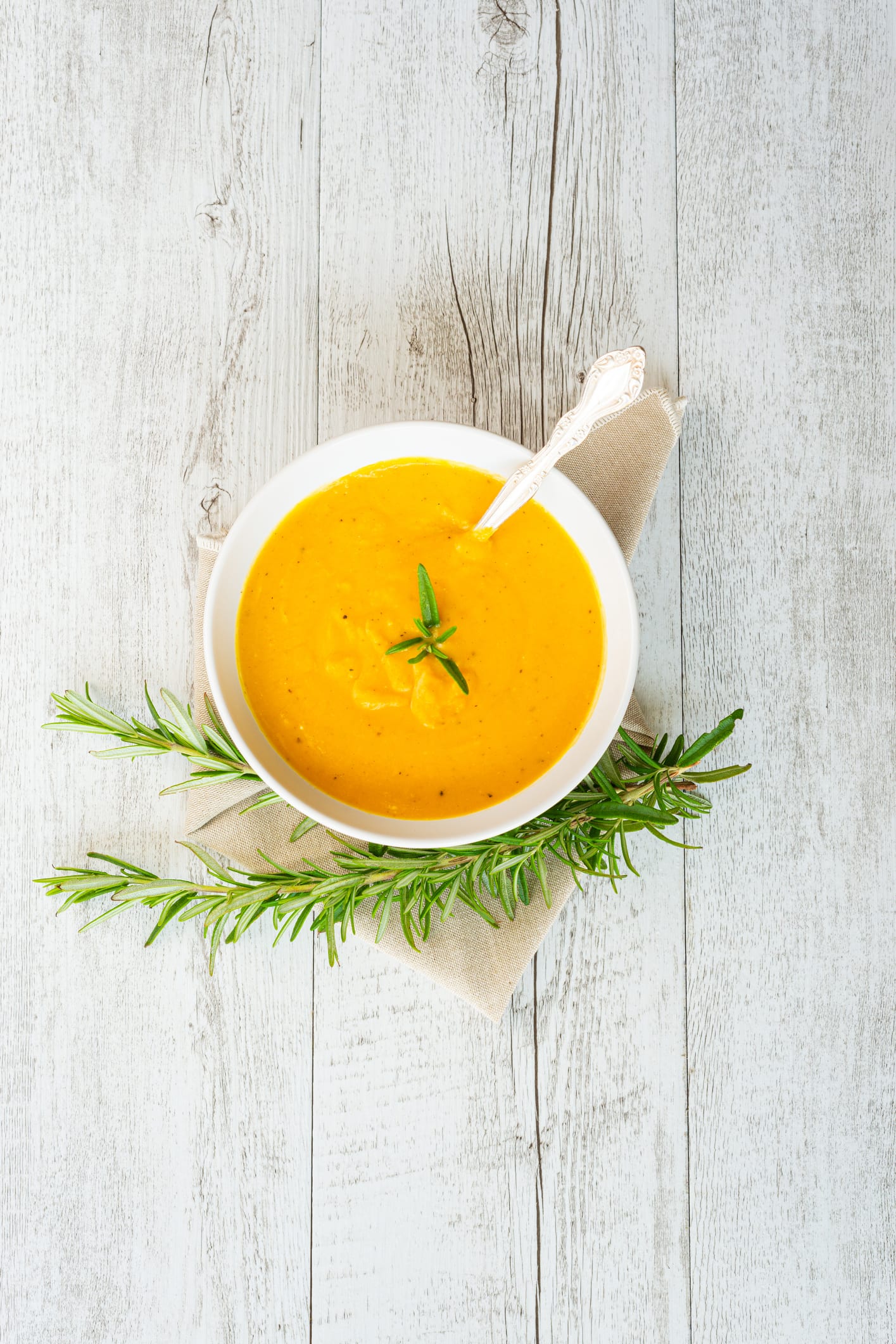 Receita de sopa cremosa para dias em que a preguiça é muita