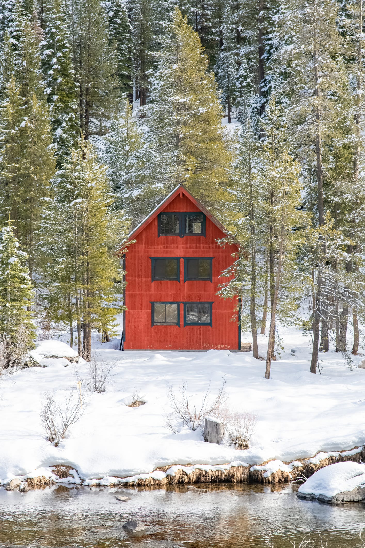 Snow Blankets Sierra Nevada Mountains