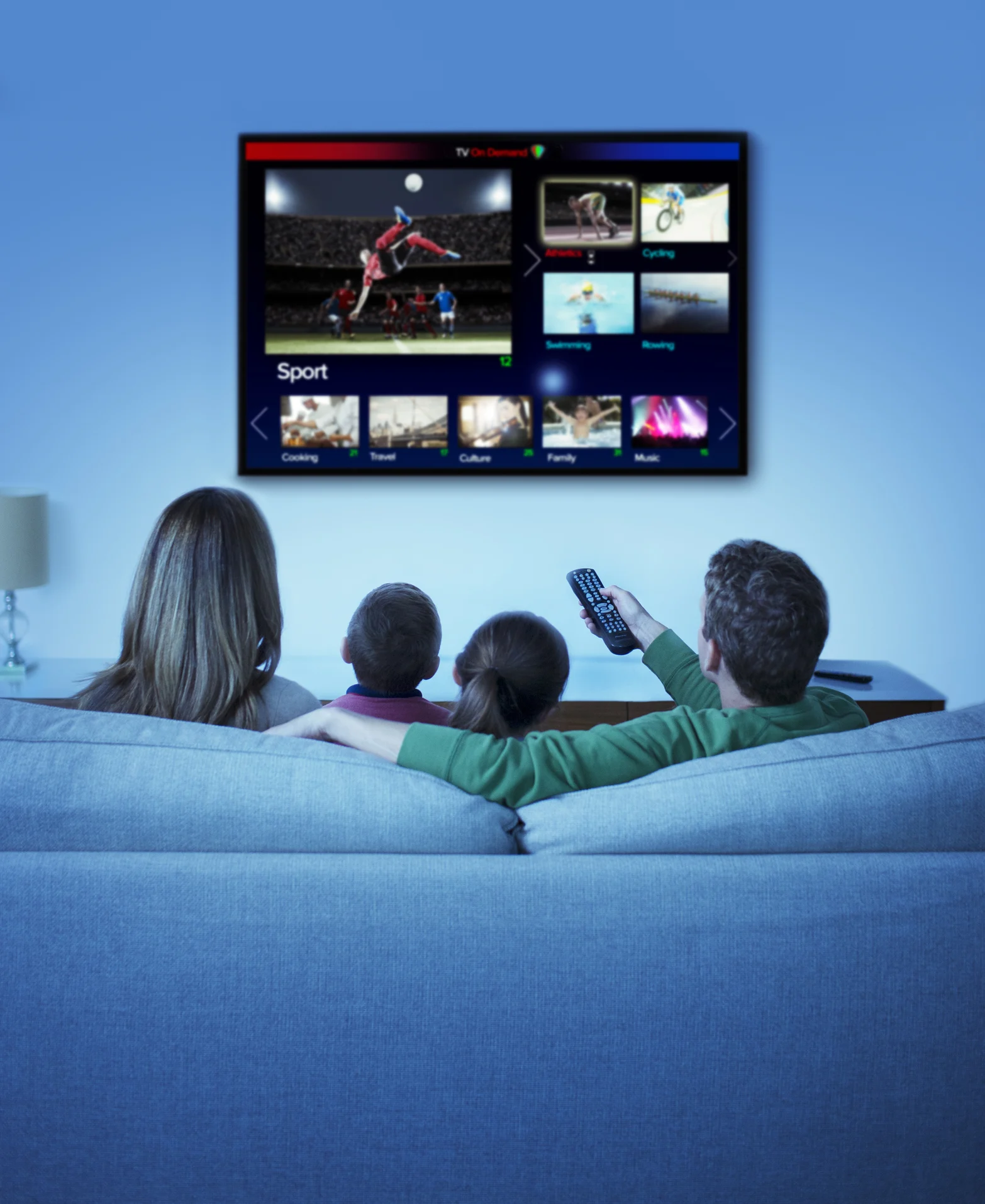 Ärzte warnen: Aus DIESEM Grund solltest du niemals vor dem Fernseher einschlafen!