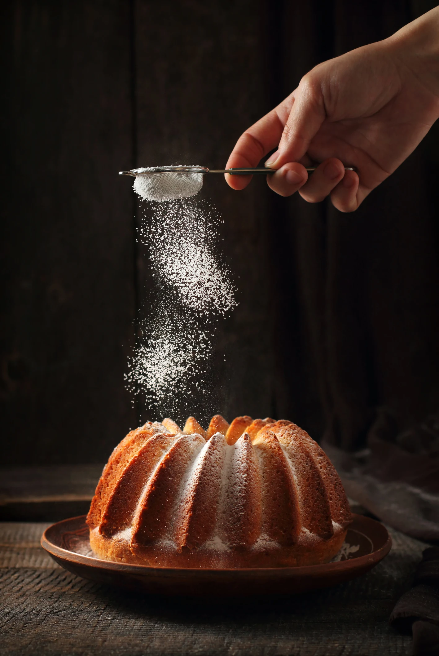 Aprende a hacer azúcar glas de manera rápida para tus postres favoritos; te decimos cómo