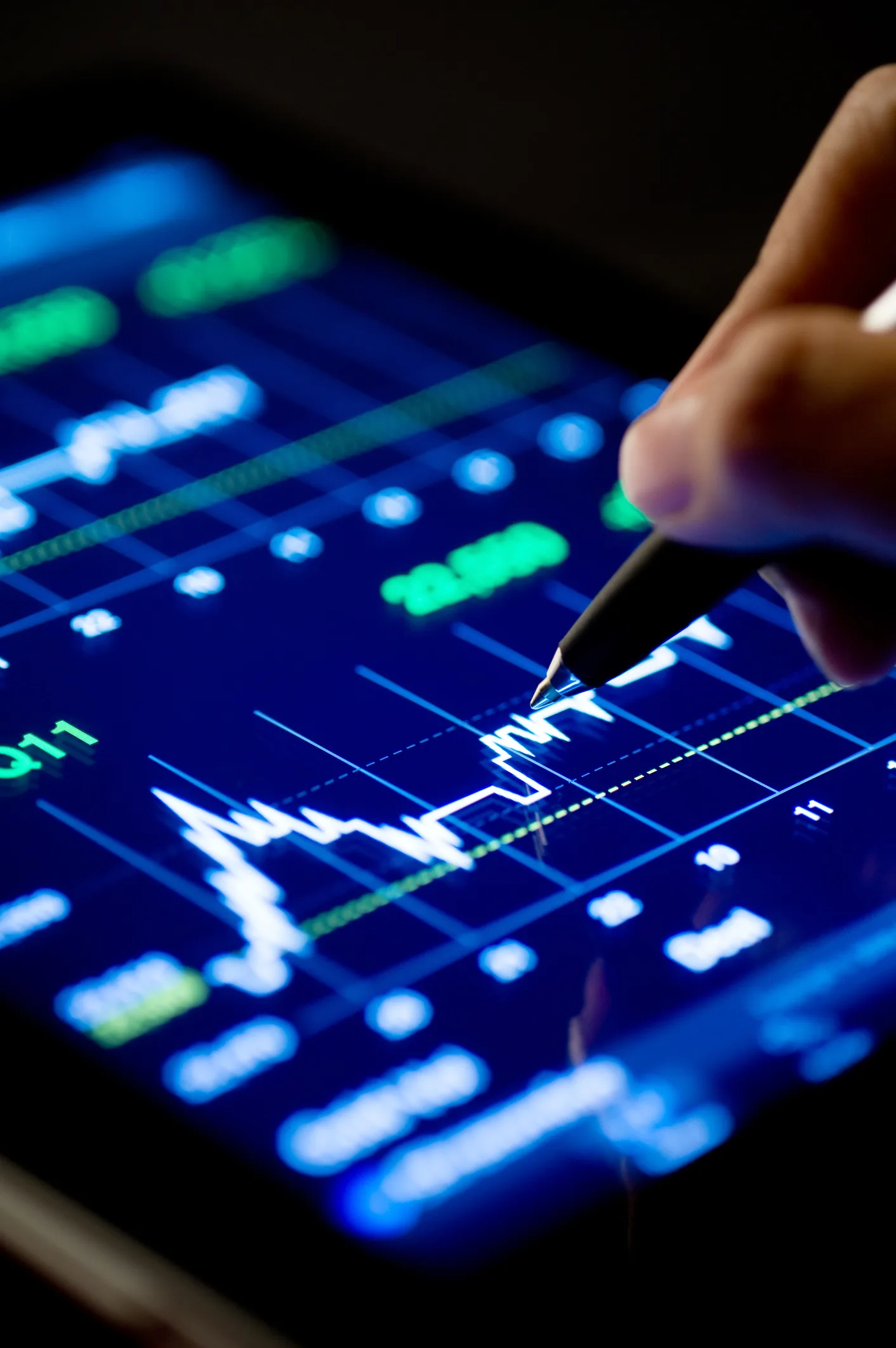 Người cầm tiền đã nên mua cổ phiếu khi thị trường đảo chiều?