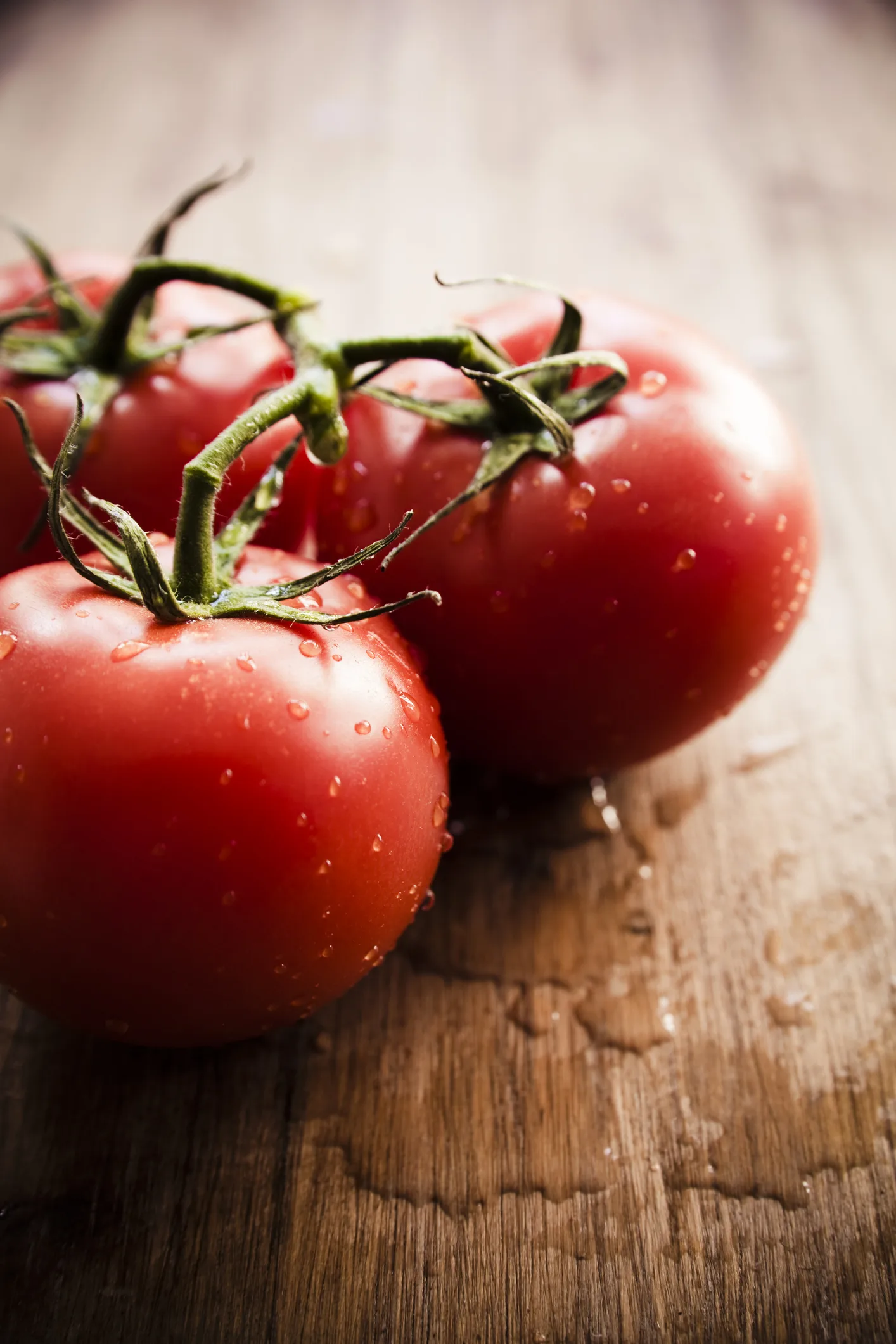 ماذا يحدث لجسمك عند تناول الطماطم يومياً ؟