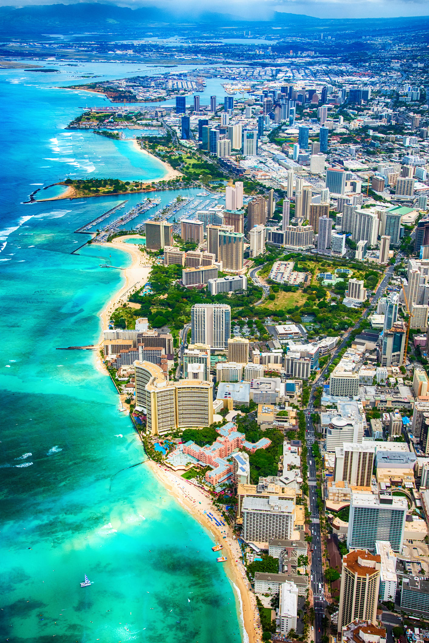 I live on Oahu and these are the 9 best places to stay if you're looking for pure paradise