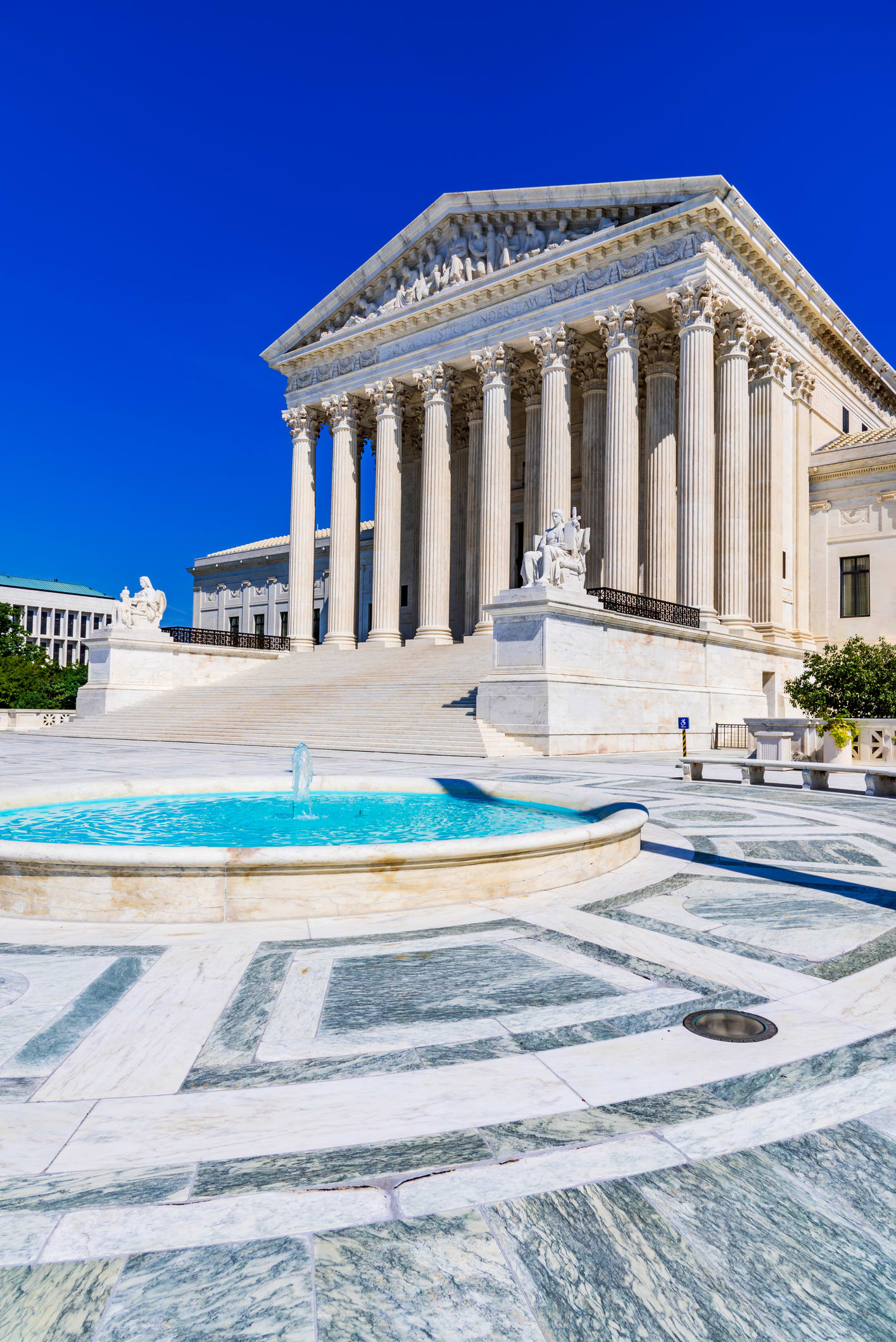 Roe v. Wade is overturned in historic Supreme Court decision
