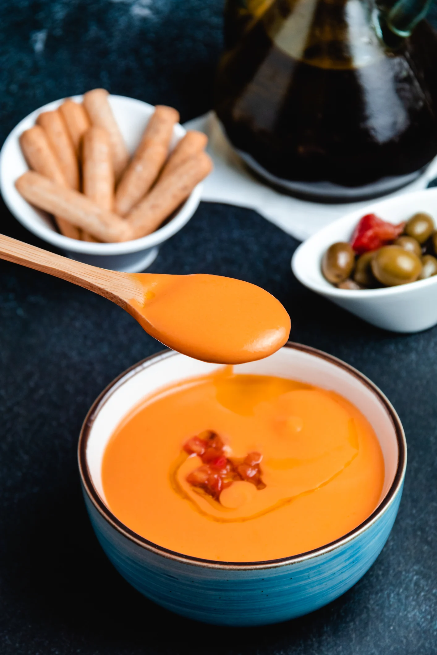 Receta de salmorejo cordobés con huevo y jamón