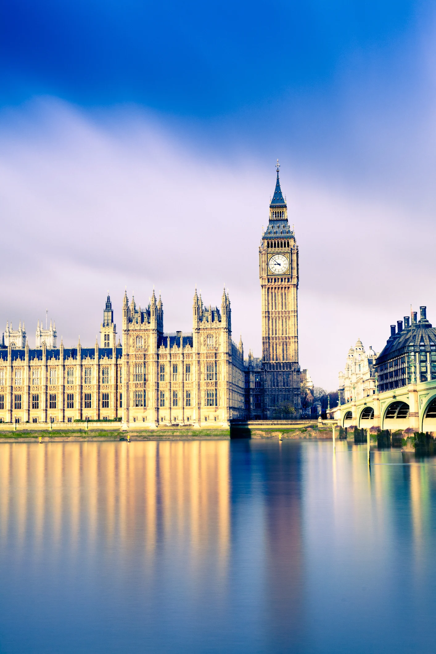 Top 10 UK Regions Where People Live The Longest