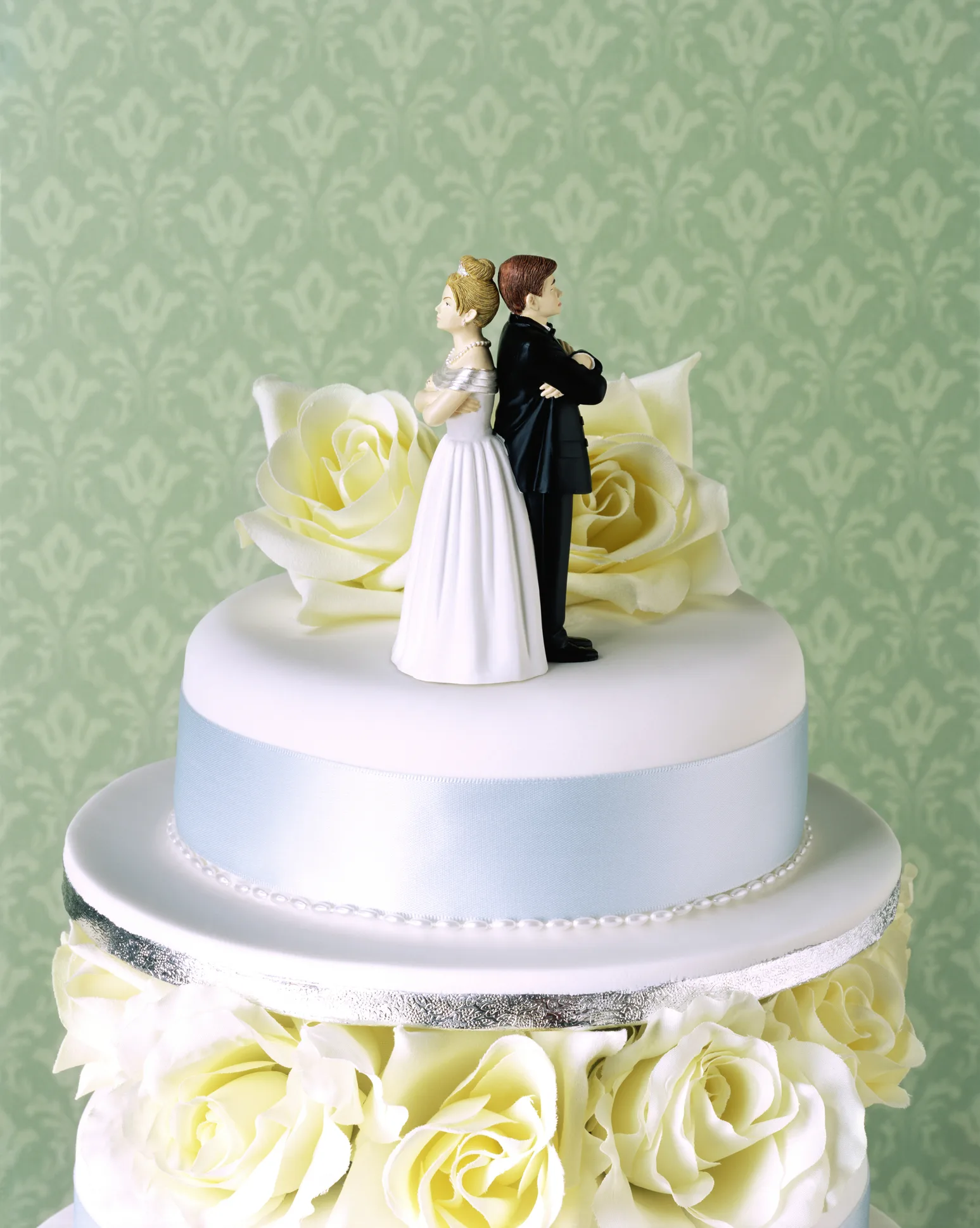 'I can’t get over husband's affair and feel like I’m living a lie all the time'