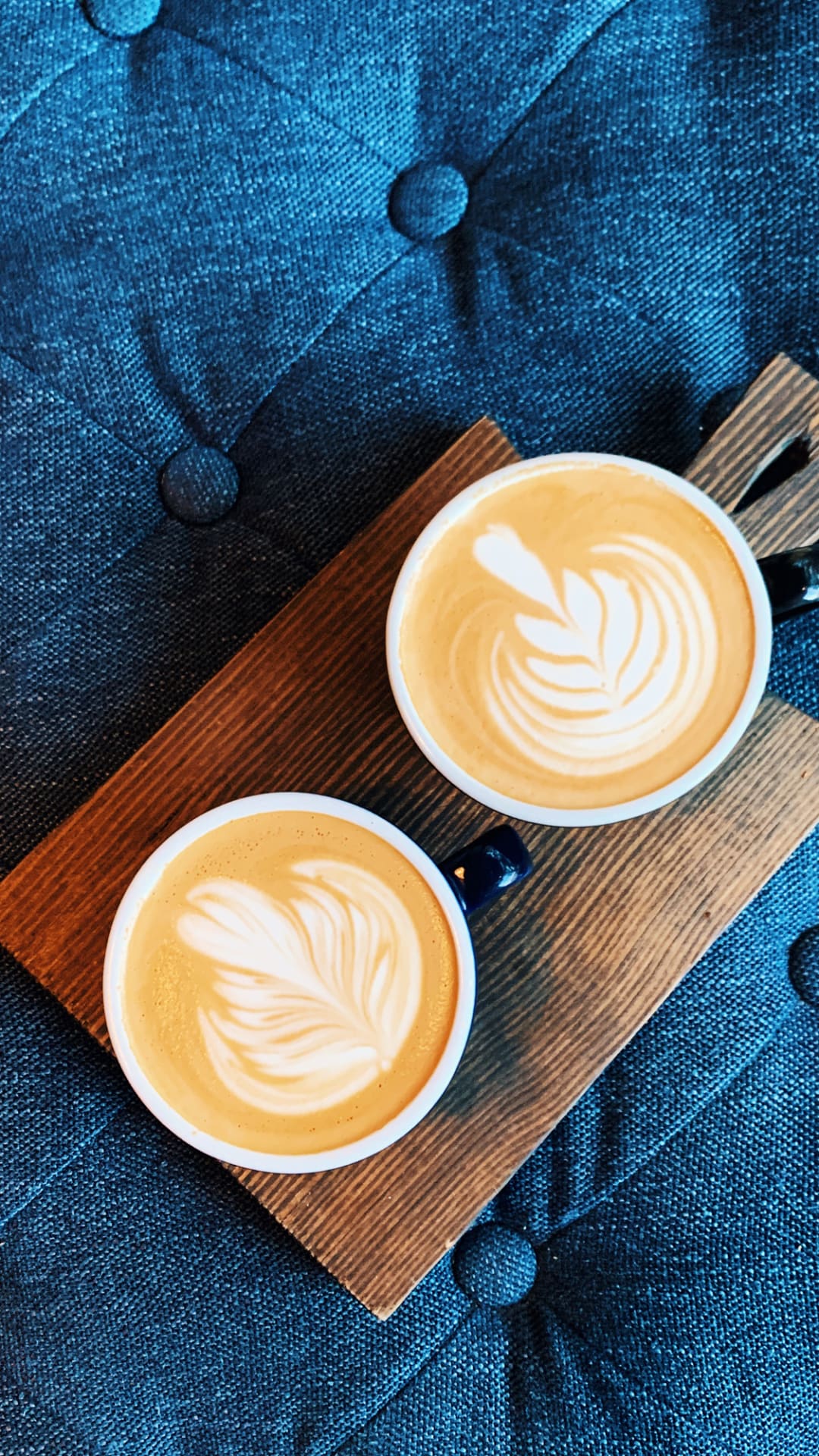 Capuchino moca: mezcla el café y el chocolate para la hora del desayuno