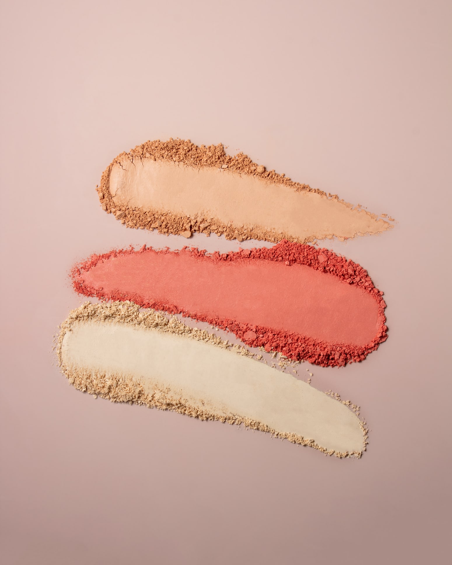 10 Eyeshadows That Undeniably Enhance And Intensify Beauties With Brown Eyes