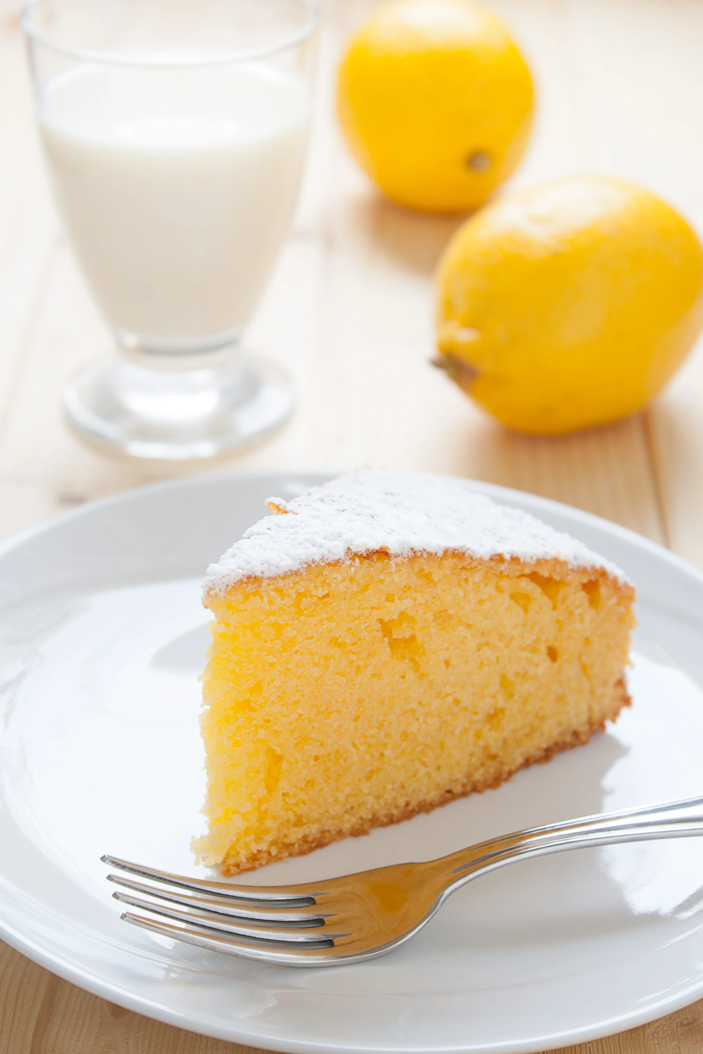 Receta de cake vegano de limón, prepáralo fácilmente sin huevo y sin leche