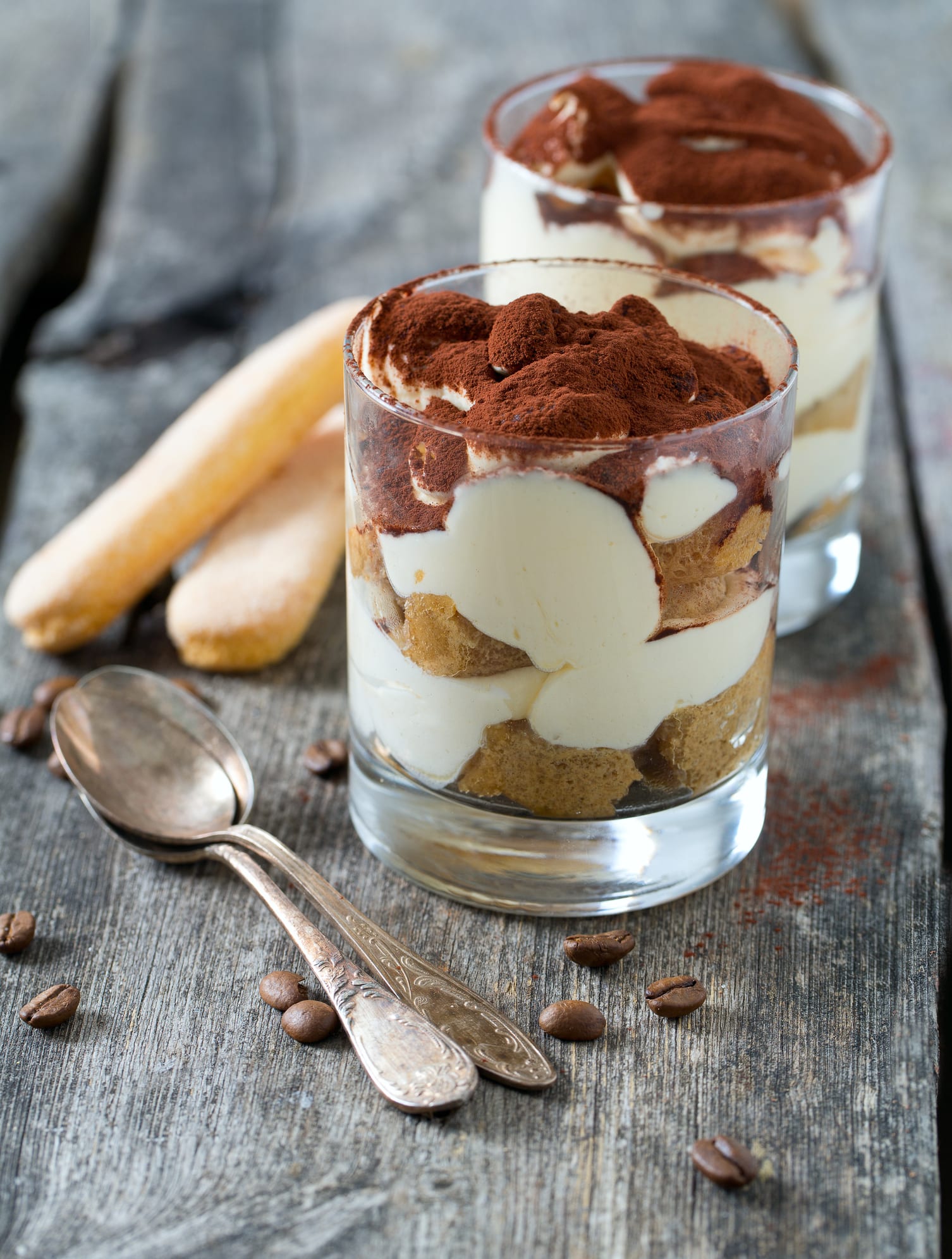 Tiramisù al cioccolato in bicchiere | Perfetto dopo pranzo