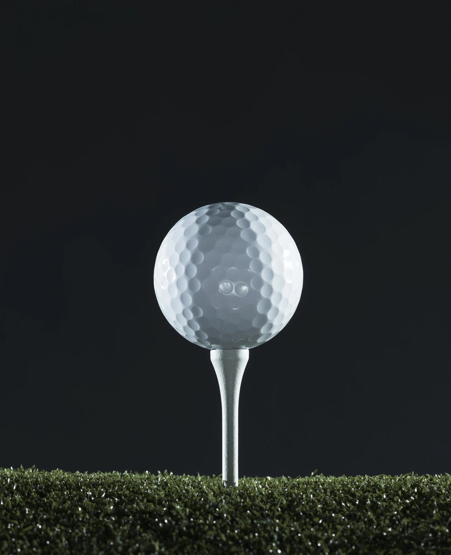 Rory McIlroy is raring to go in Abu Dhabi after rediscovering his pleasure in playing golf after his Ryder Cup woes... while defending champion Tyrrell Hatton admits he's struggling for motivation as the season begins