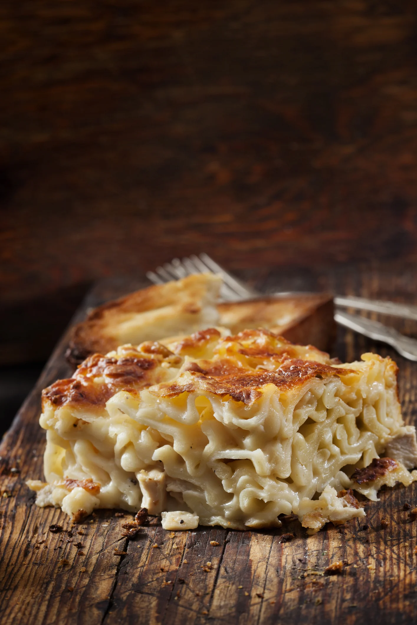 Garlic bread creamy chicken bake