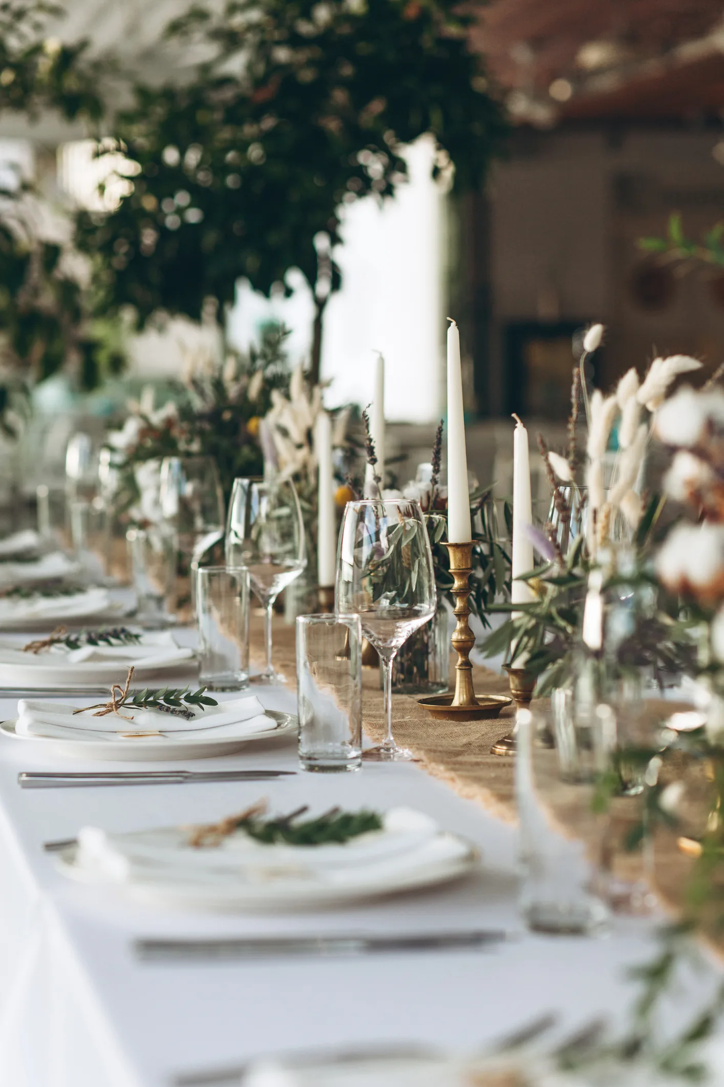The different wedding menu types and how to choose - from formal to food trucks