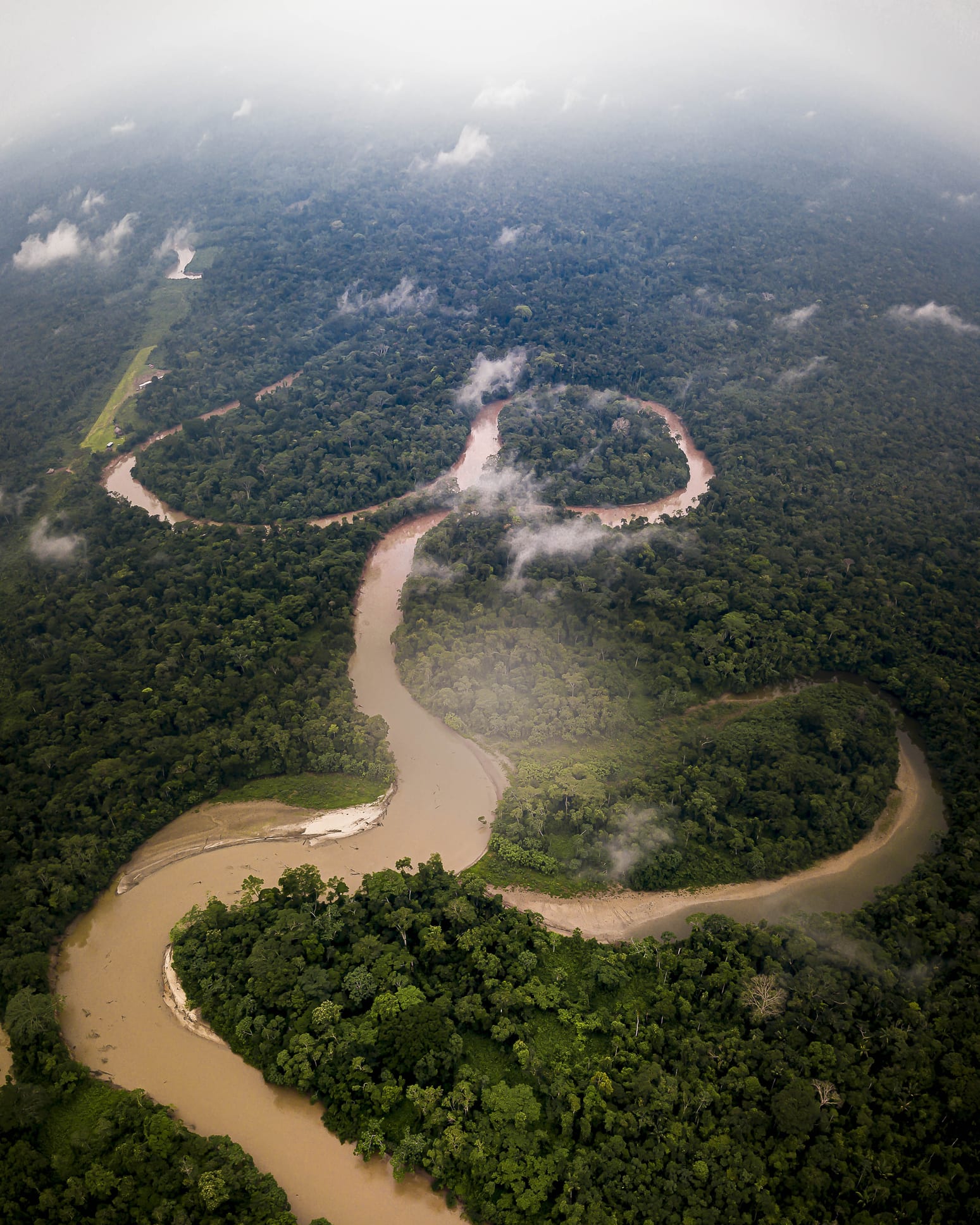 Why are there no bridges over the Amazon River?