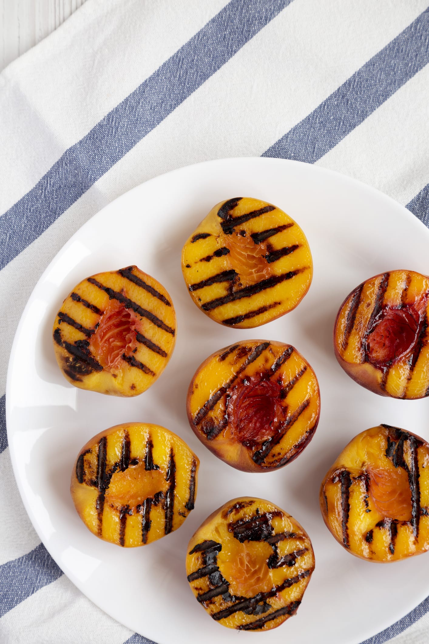 Grilled Peaches: a super easy, delicious summer dessert you’ll love