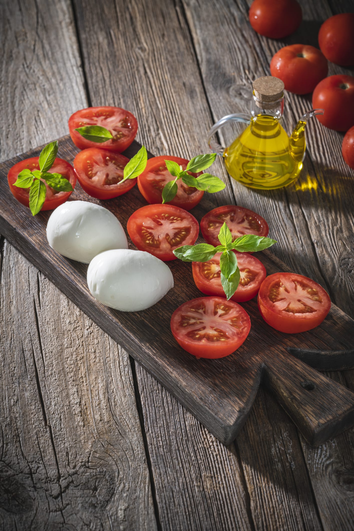 Este es el impacto positivo que ocurre en tu cuerpo cuando tomas tomate a diario