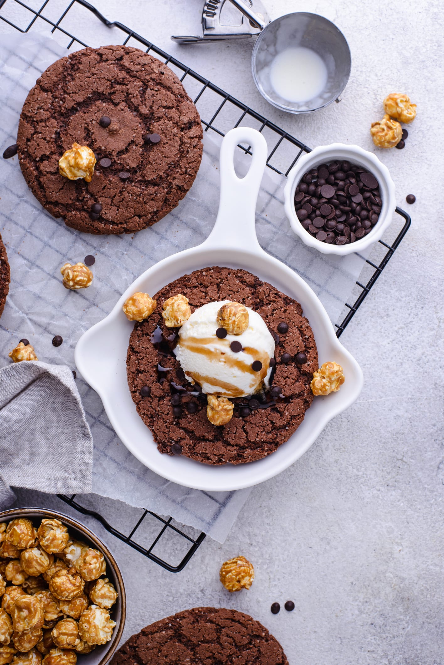Cookie Dough Ice Cream Sandwiches: a sensational no-bake dessert to make this summer