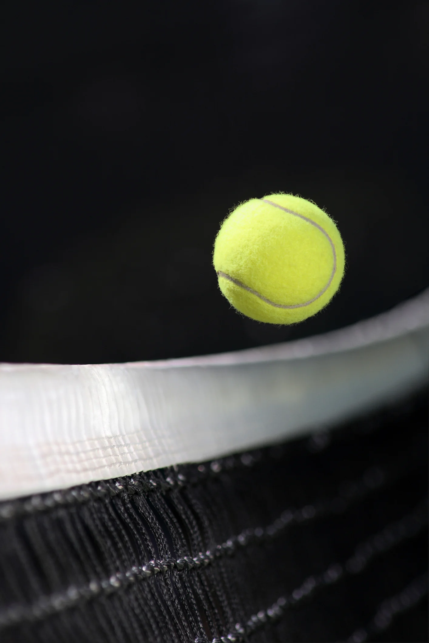 Perché la pallina da tennis ha i peli e a cosa servono?