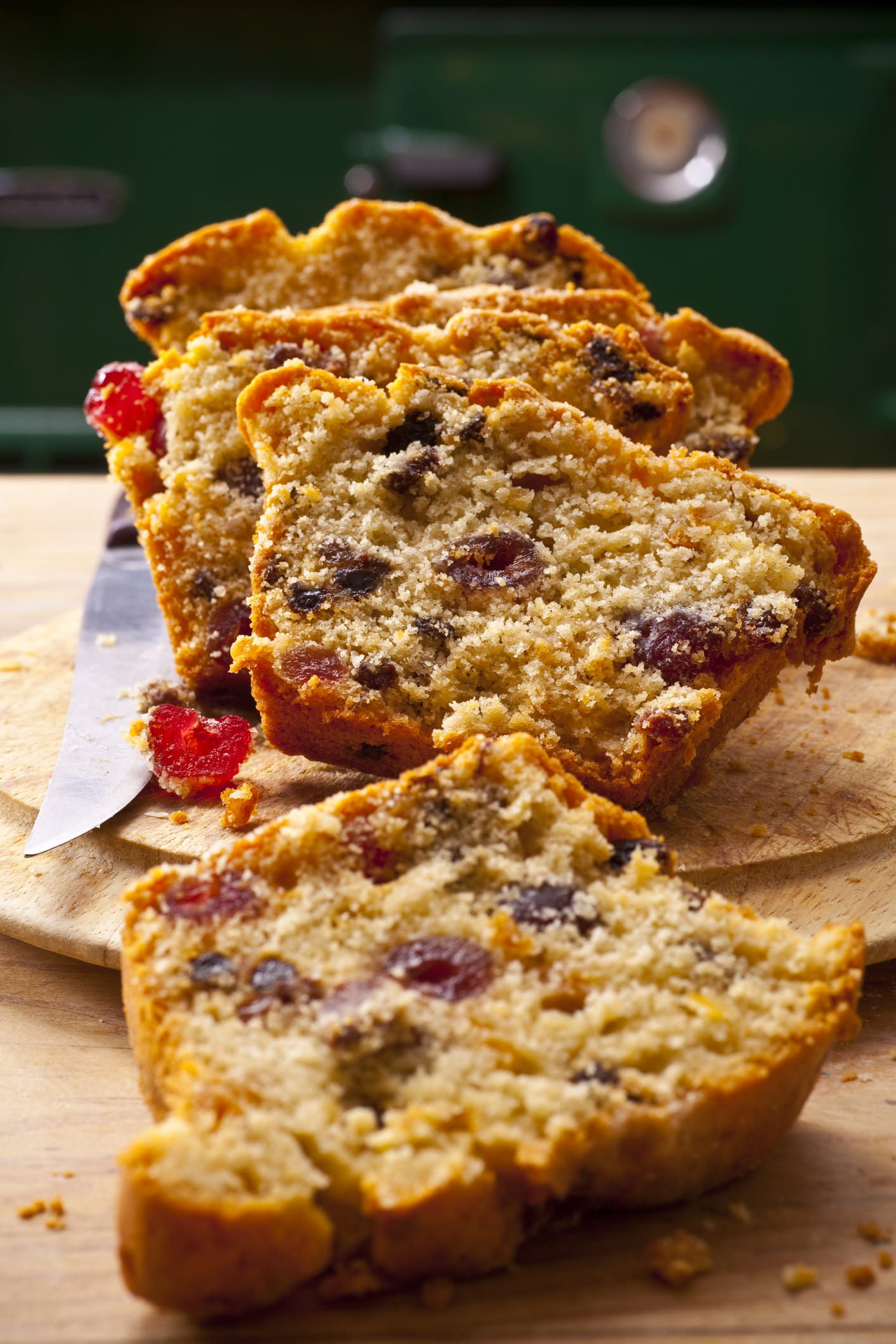 Recipe: Delicious slow cooker fruit cake uses only three ingredients