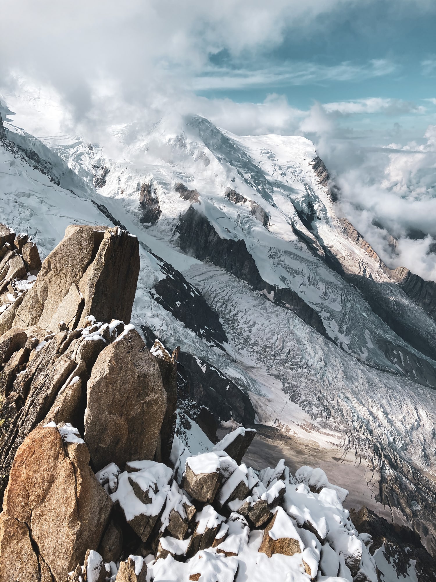 Il rifugio Gonnella sul Monte Bianco ha chiuso per mancanza d’acqua, ma non è l’unico