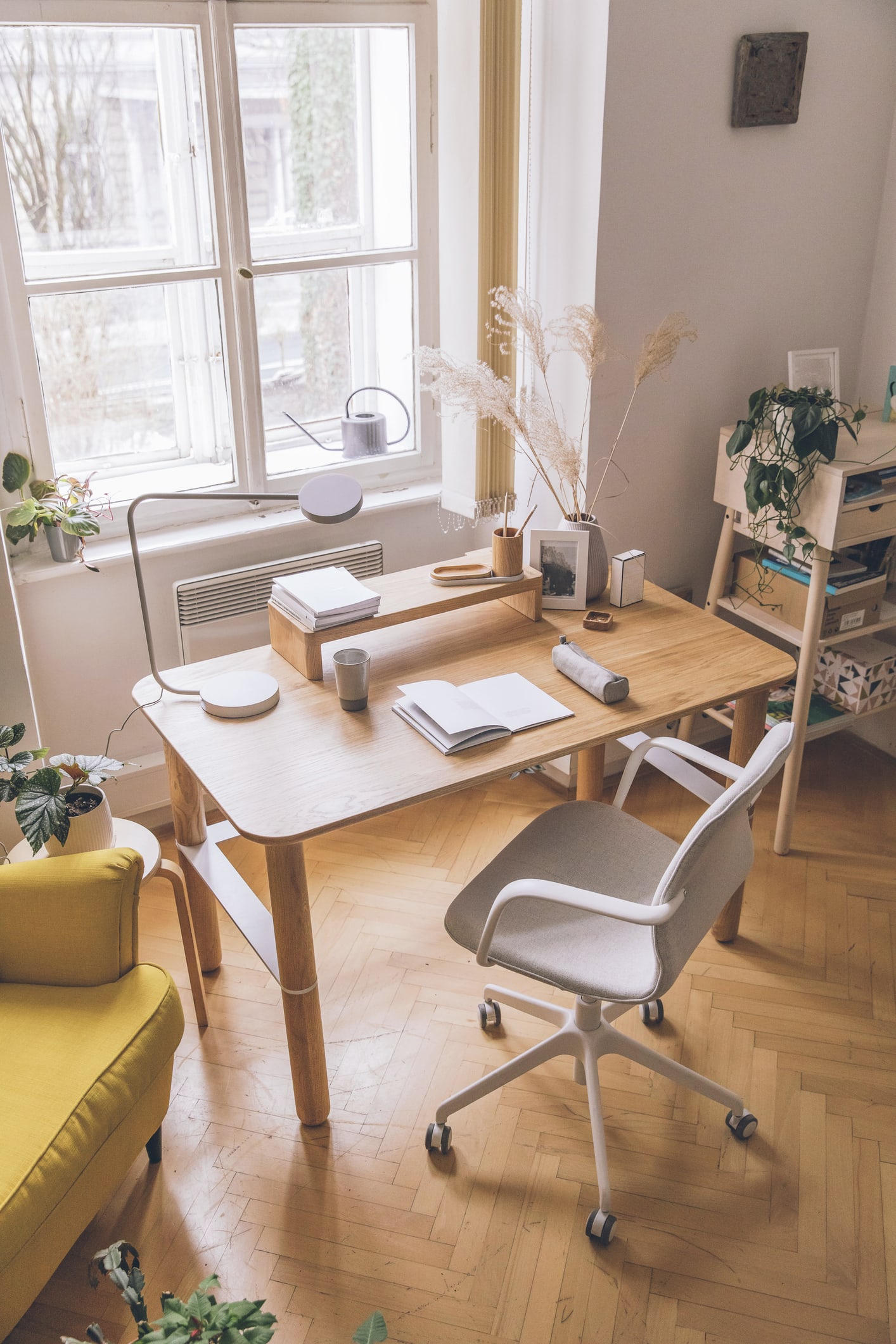 Tipps gegen das Frösteln: Warum uns im Homeoffice kalt ist