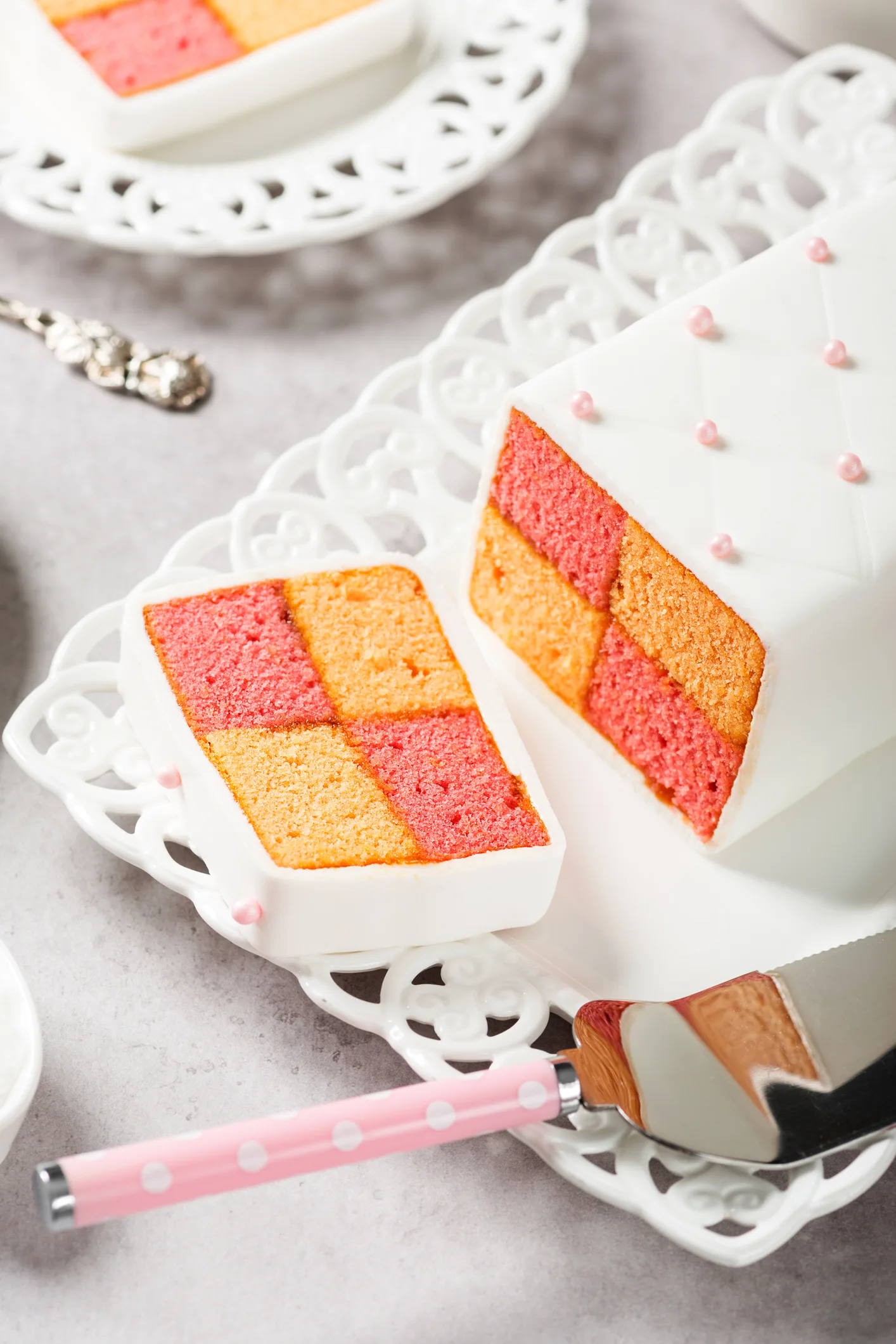 These 3-ingredient apricot squares are a cinch to make