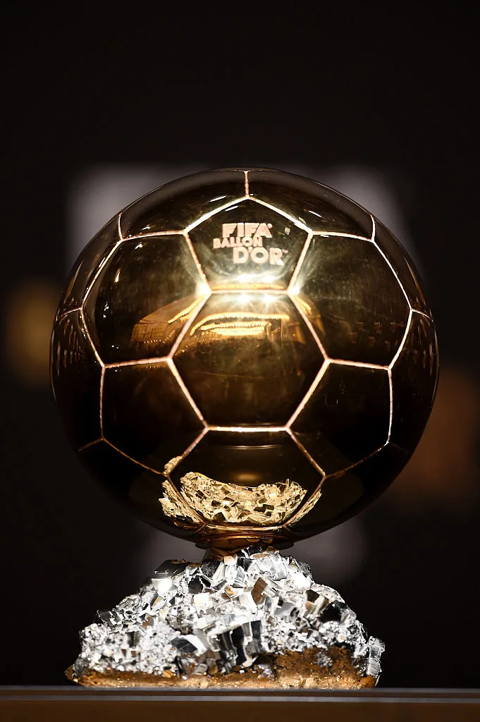 ترشيح بنزيمة ورونالدو وهالاند للكرة الذهبية وميسي خارج السباق