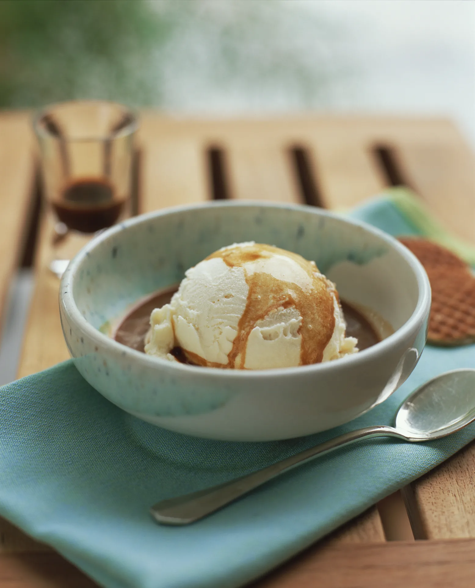 هذا ما يفعله تناول نصف لتر من ” الآيس كريم ” بجسم الإنسان