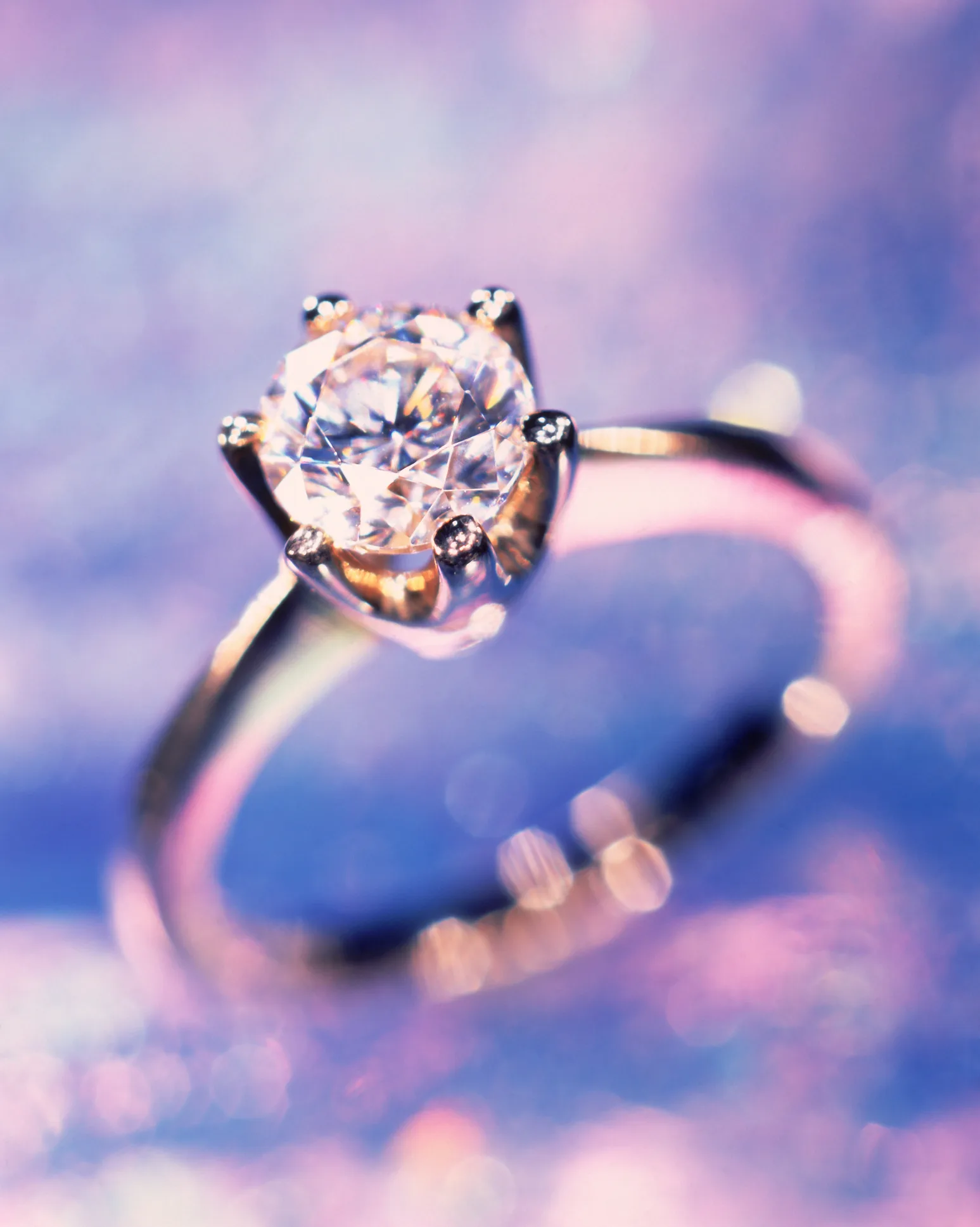 6 sai lầm thường gặp khi chọn nhẫn cầu hôn mà các chàng cần tránh