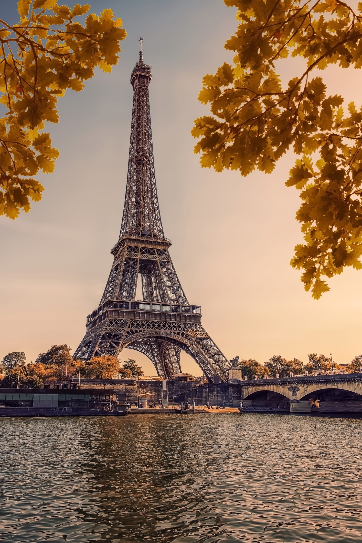 Eiffel Tower gets six metre addition