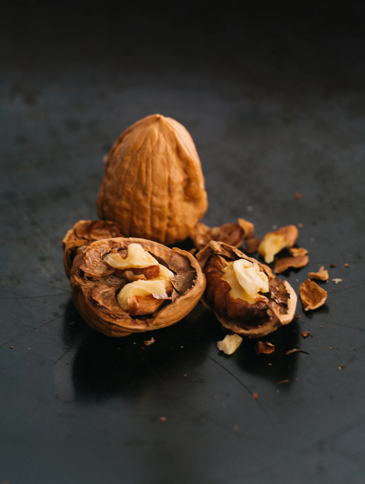 Користь волоського горіха: 5 корисних властивостей і протипоказання