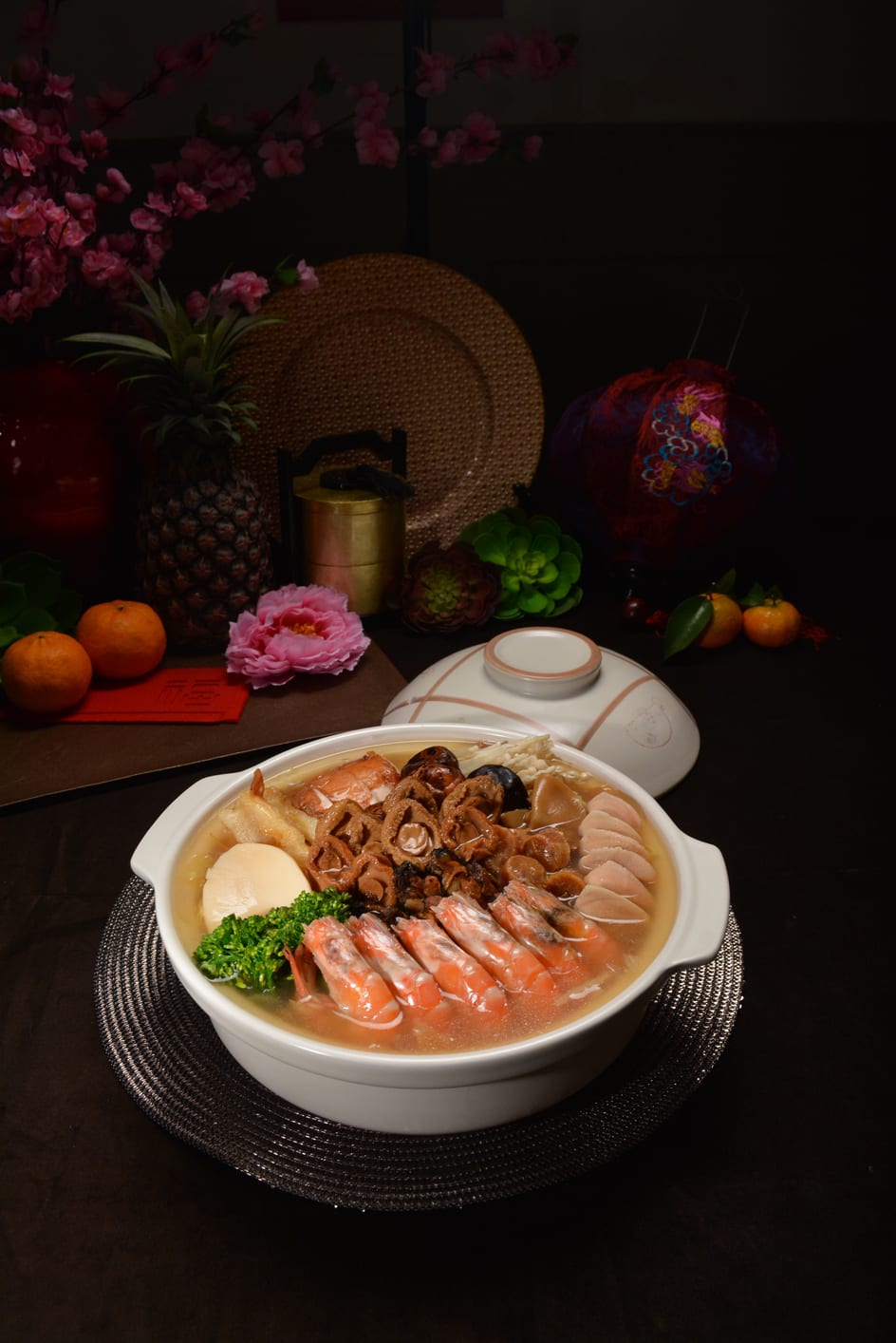 “เพลินทะเลซีฟู้ด” อร่อยจุกๆ “ไข่ตุ๋นหม้อไฟ”