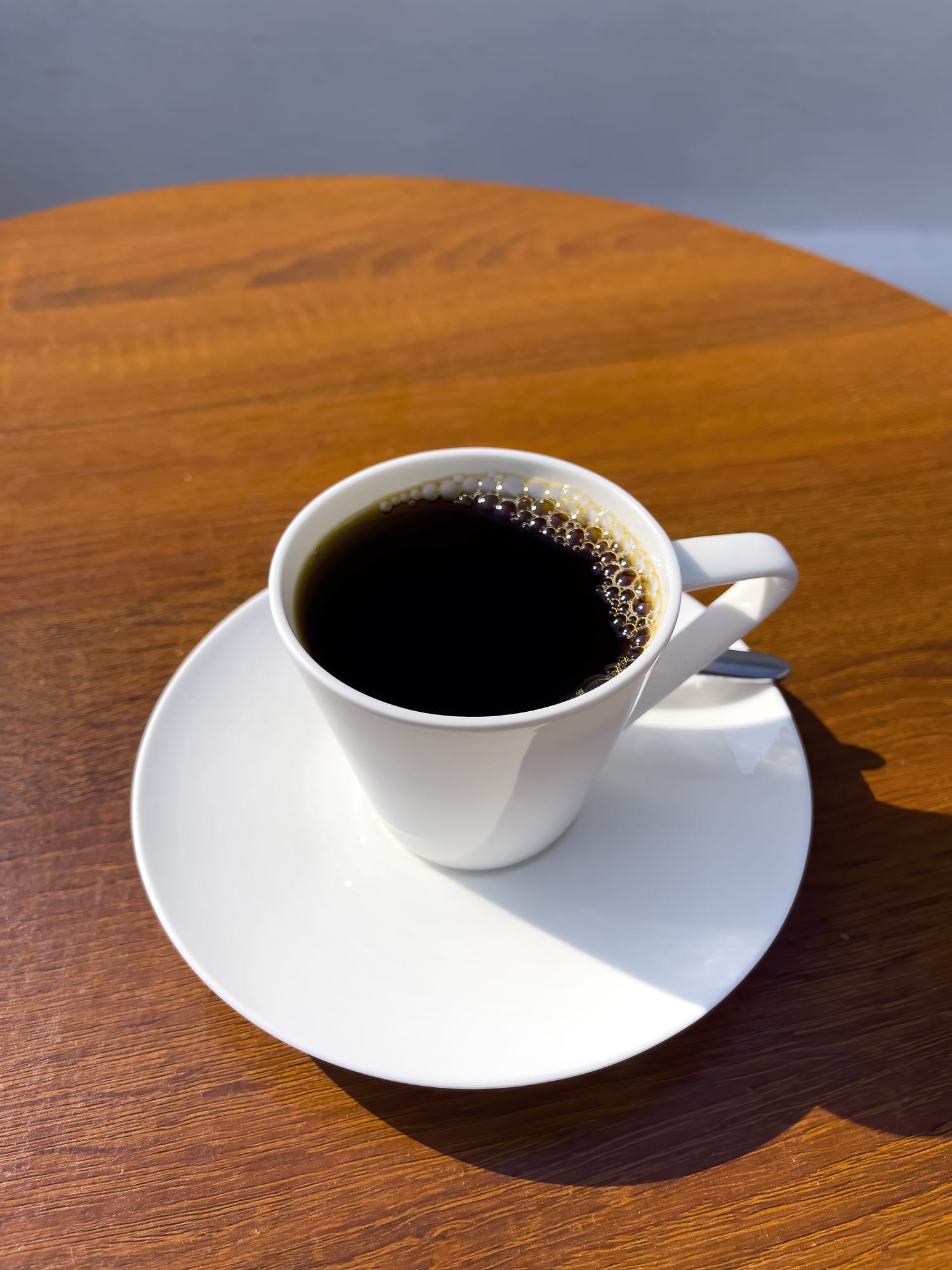 ¿Qué pasa si bebo café sin azúcar en ayunas?