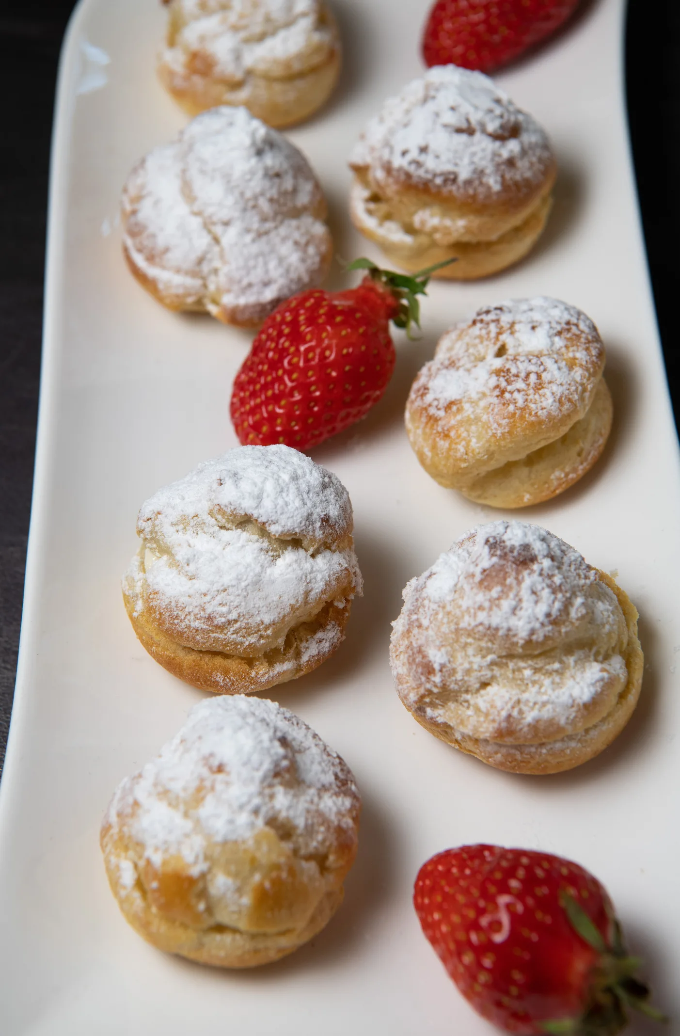 Penggemar Dessert, Anda Pasti Akan Suka Hokkaido Ice Cream Puff Di Miri Ini