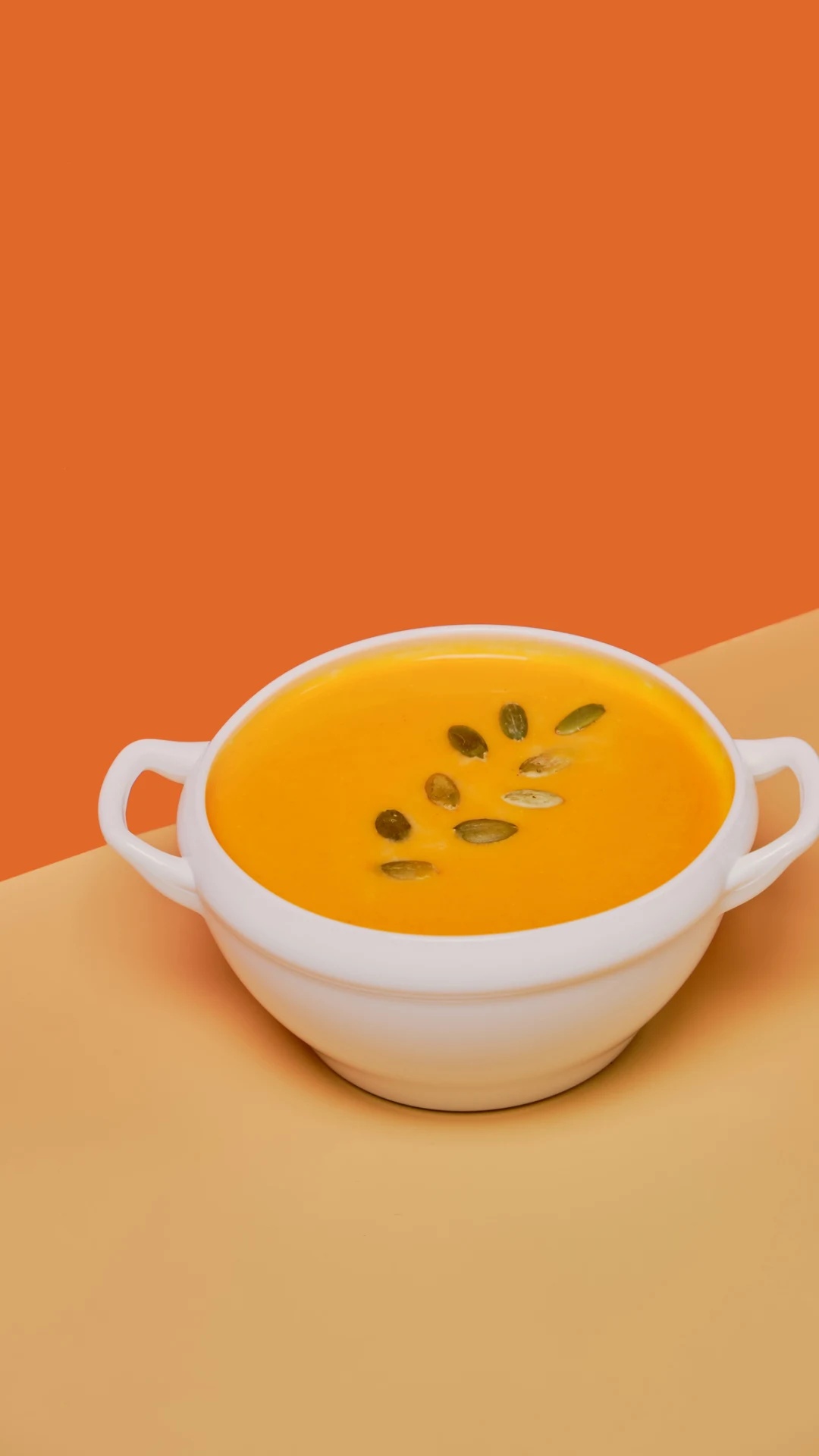 Crema de calabaza y curry, una rica cena baja en grasas para adelgazar