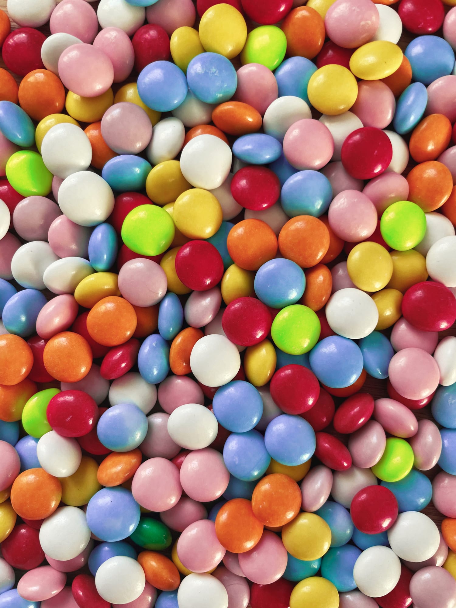 Tragarse el chicle: ¿tiene consecuencias graves para la salud?