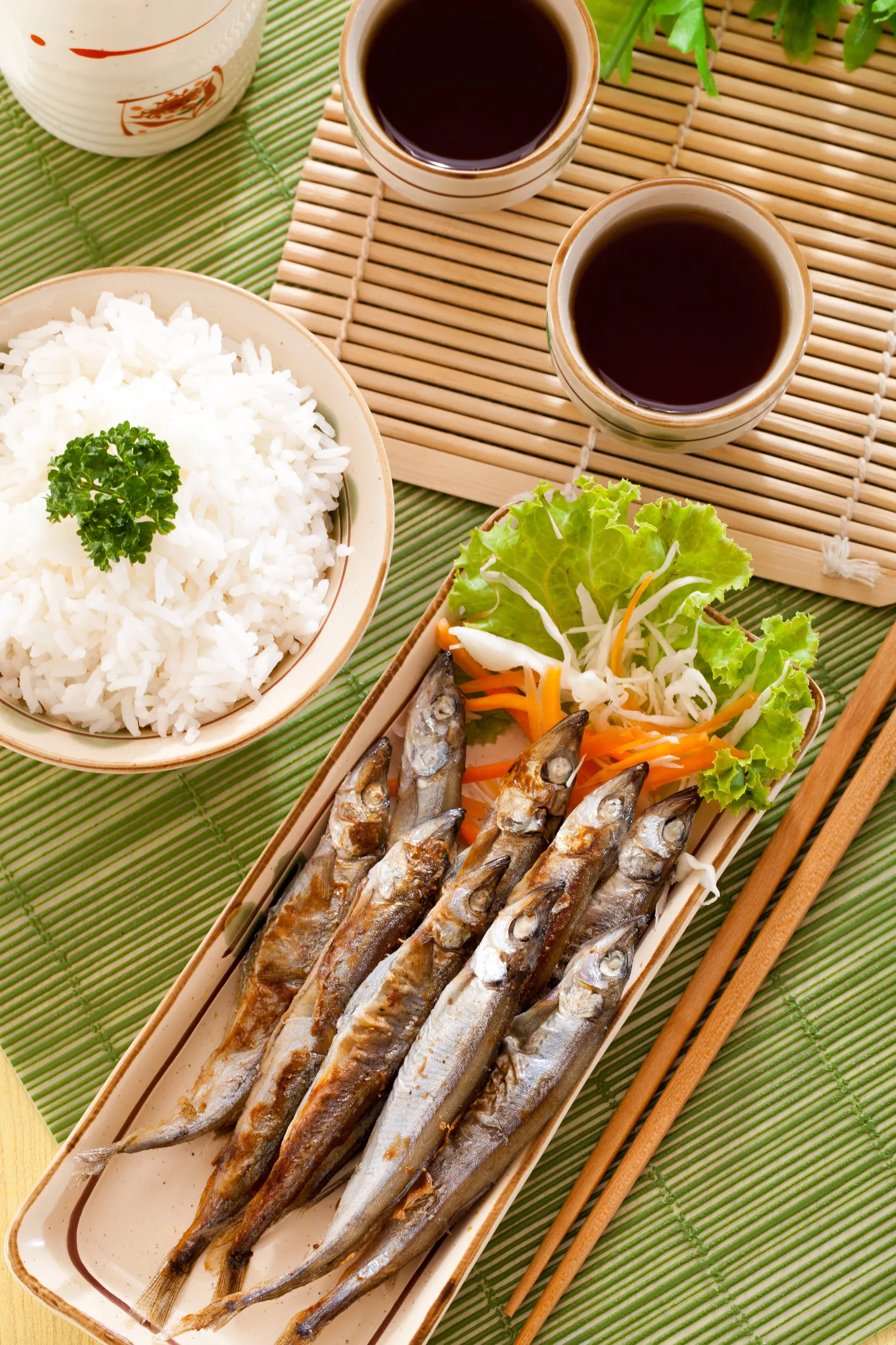เส้นทางอาชีพผู้สูงอายุ “ลุงกับป้า ปลาไข่ทอด” ขายตัวละ5บาท กำไรหลักแสนบาท/เดือน