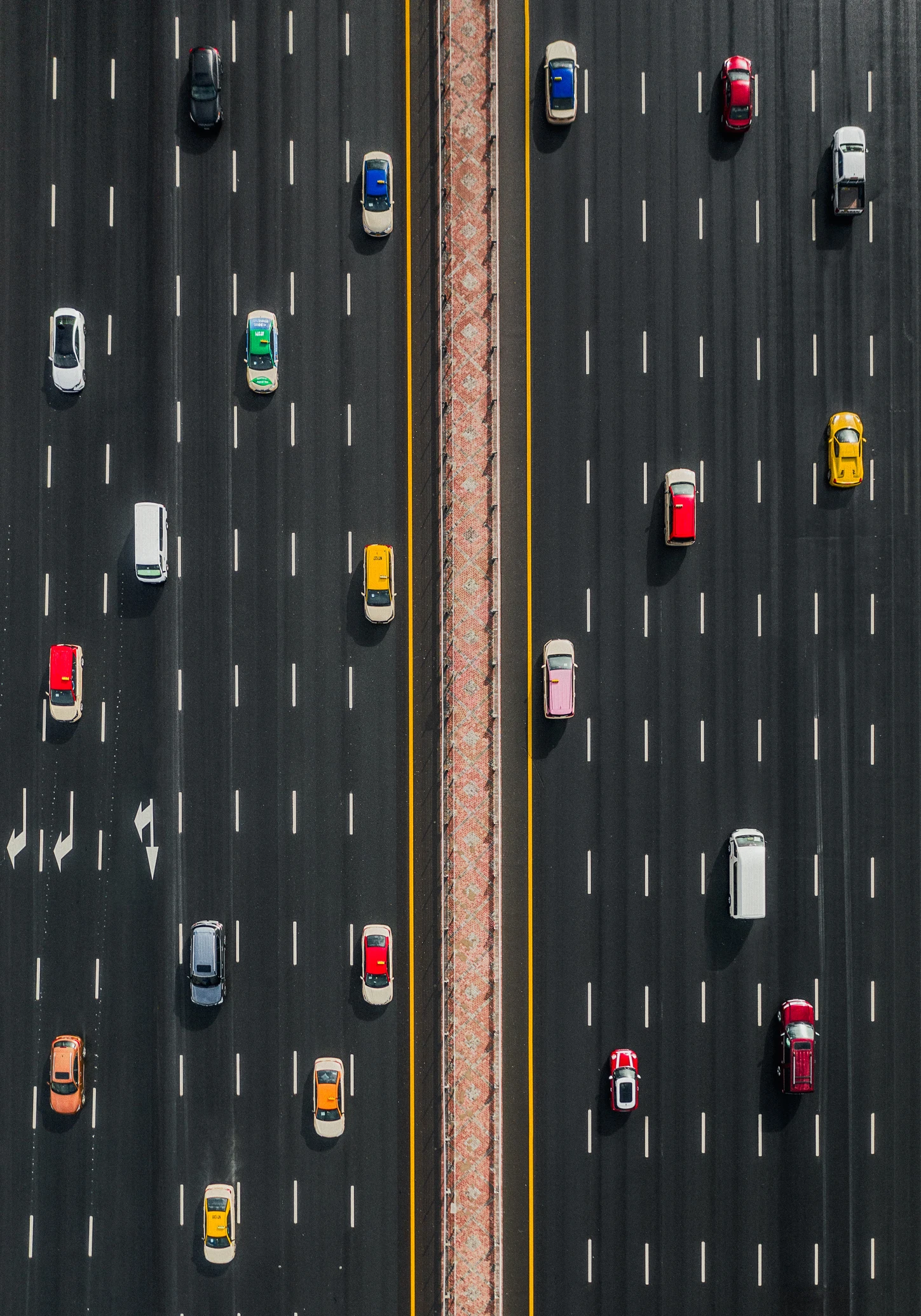 У США побудують першу дорогу, здатну заряджати електромобілі на ходу