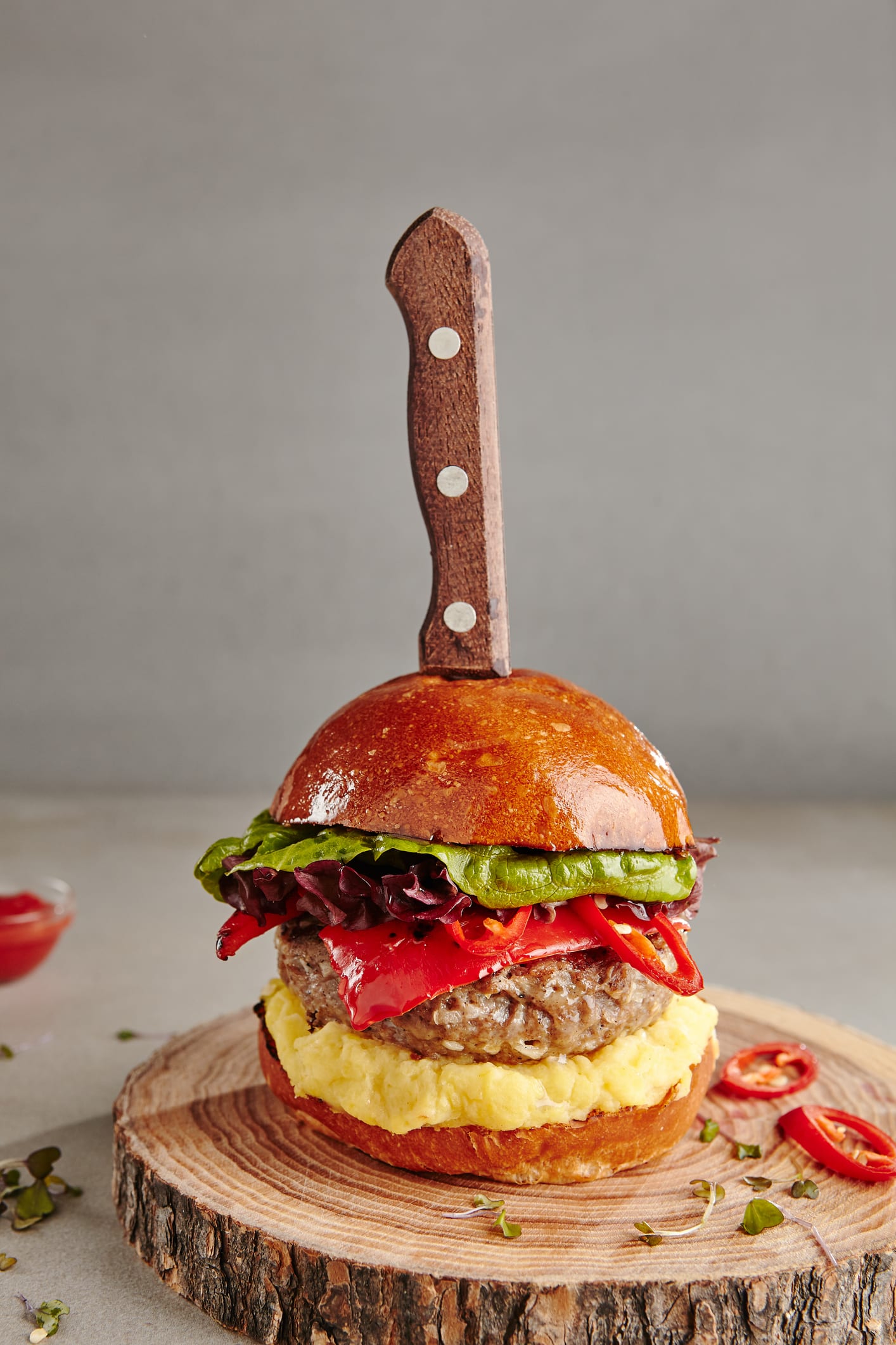 Lamb Burgers: a mouthwatering Greek alternative to beef burgers