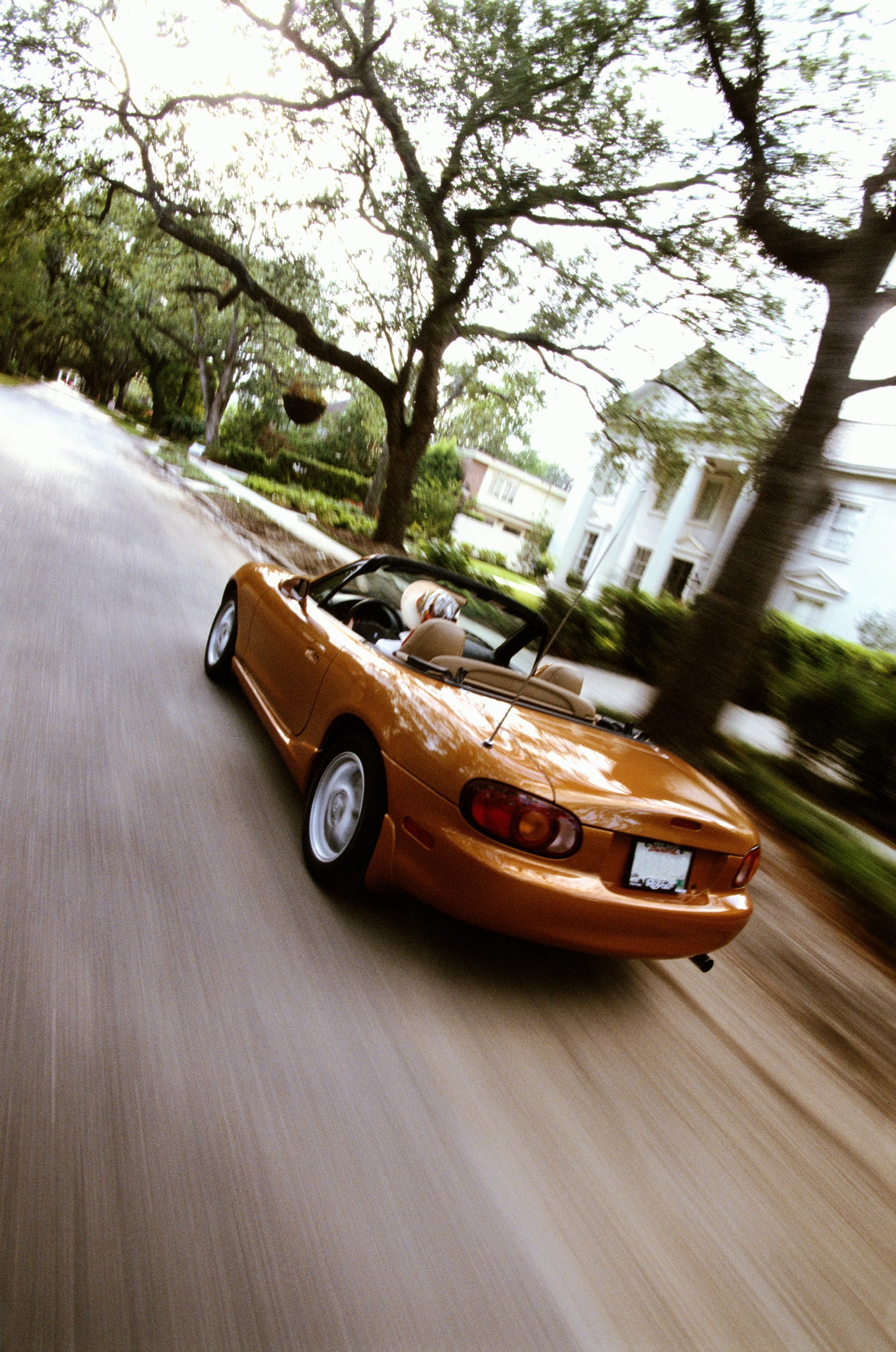 5 Autos descapotables que debes conocer