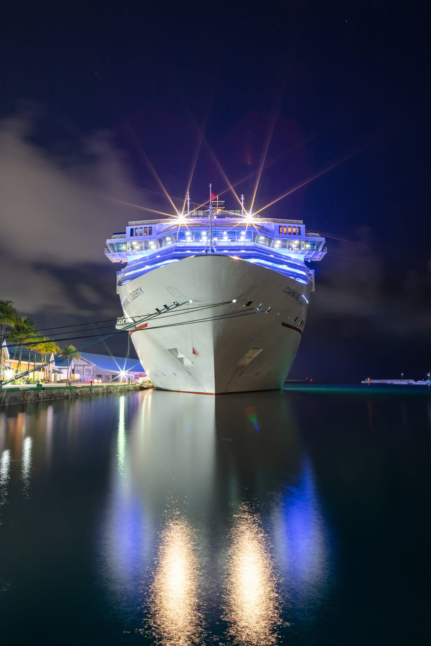 Luxury Cruise Ship Runs Aground While Leaving Caribbean Port