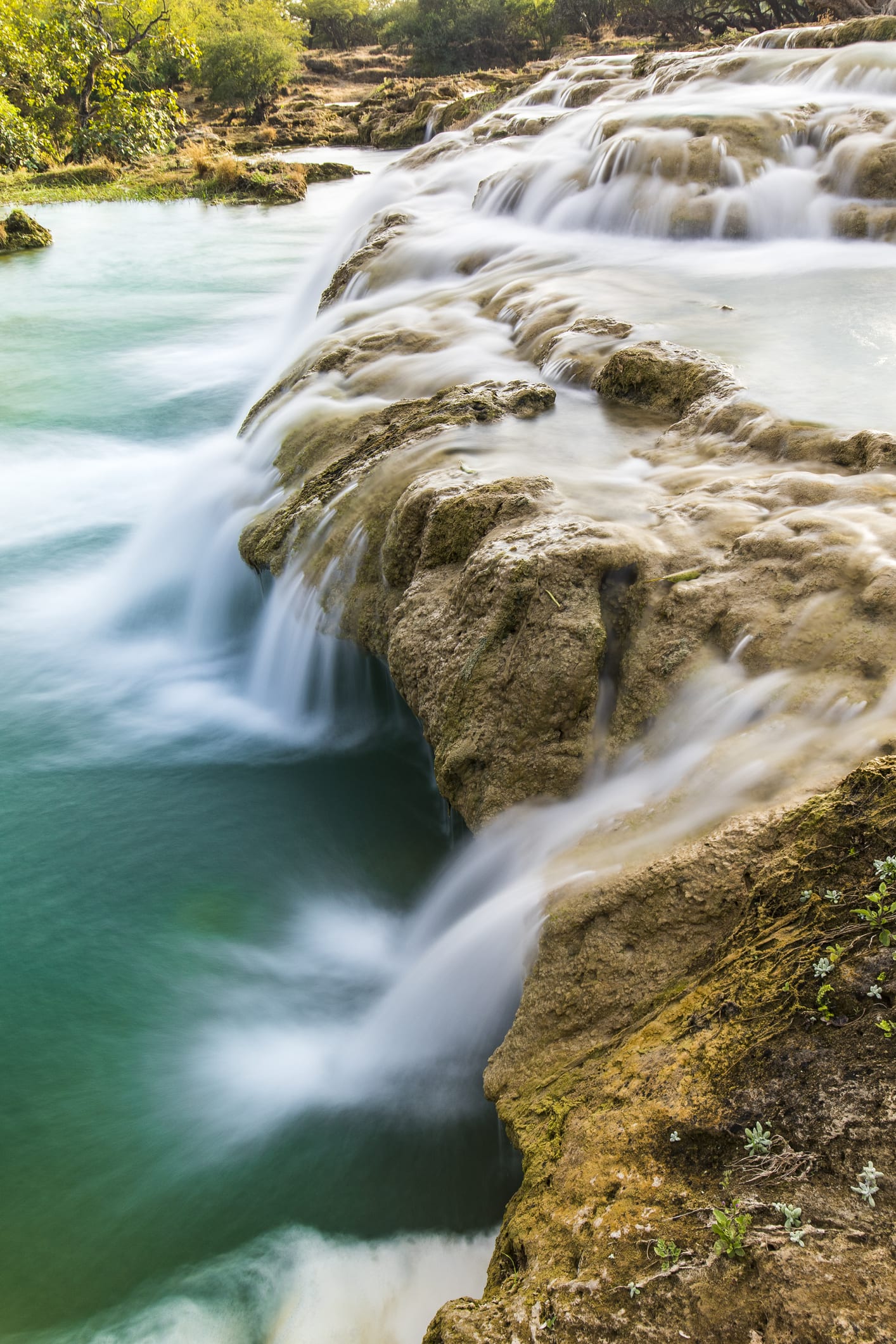เช็คอิน “เก้าพันโบก” ริมแม่น้ำโขง สุดทึ่งงานศิลปะจากธรรมชาติ