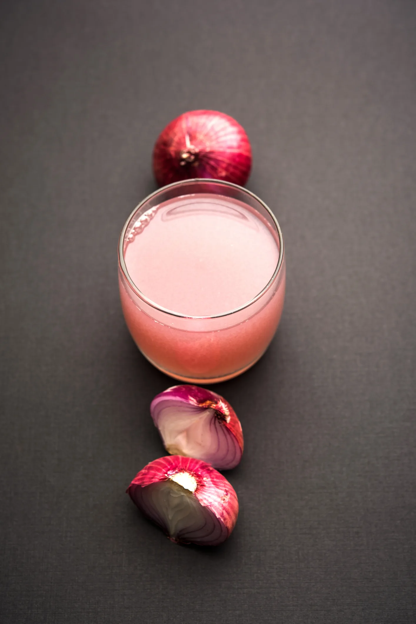 Foodie wows million with her simple onion chopping hack