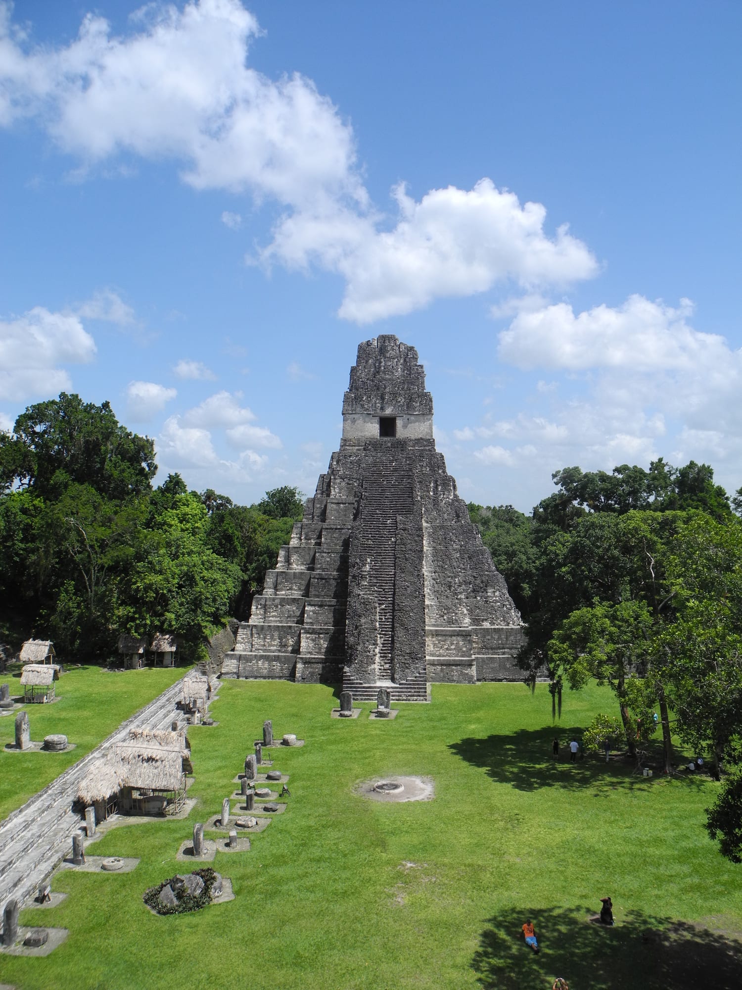 Earliest evidence of Maya calendar found inside Guatemalan pyramid