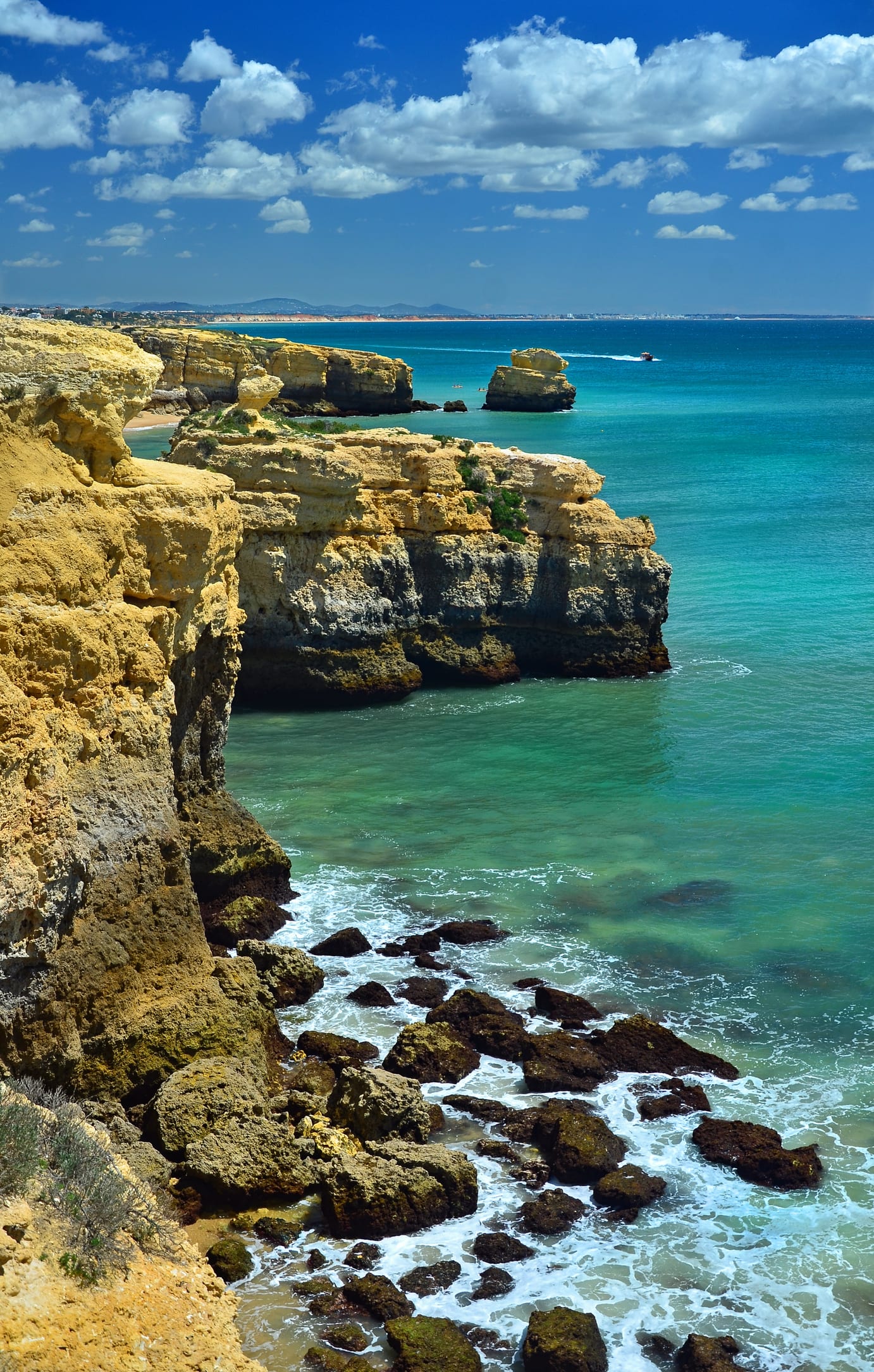 Investigadores encuentran un cráter formado por un asteroide de 400 metros en el Atlántico