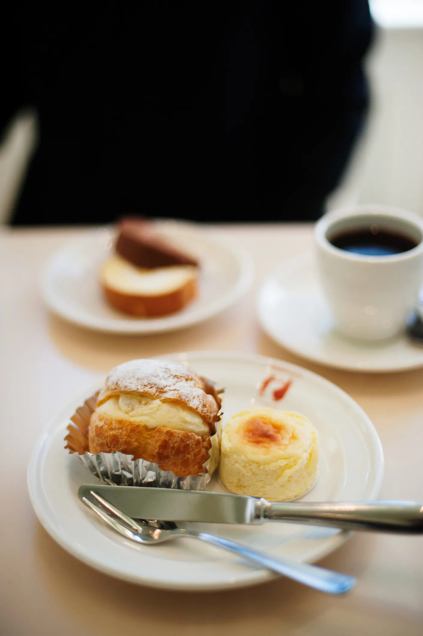 Penggemar Dessert, Anda Pasti Akan Suka Hokkaido Ice Cream Puff Di Miri Ini