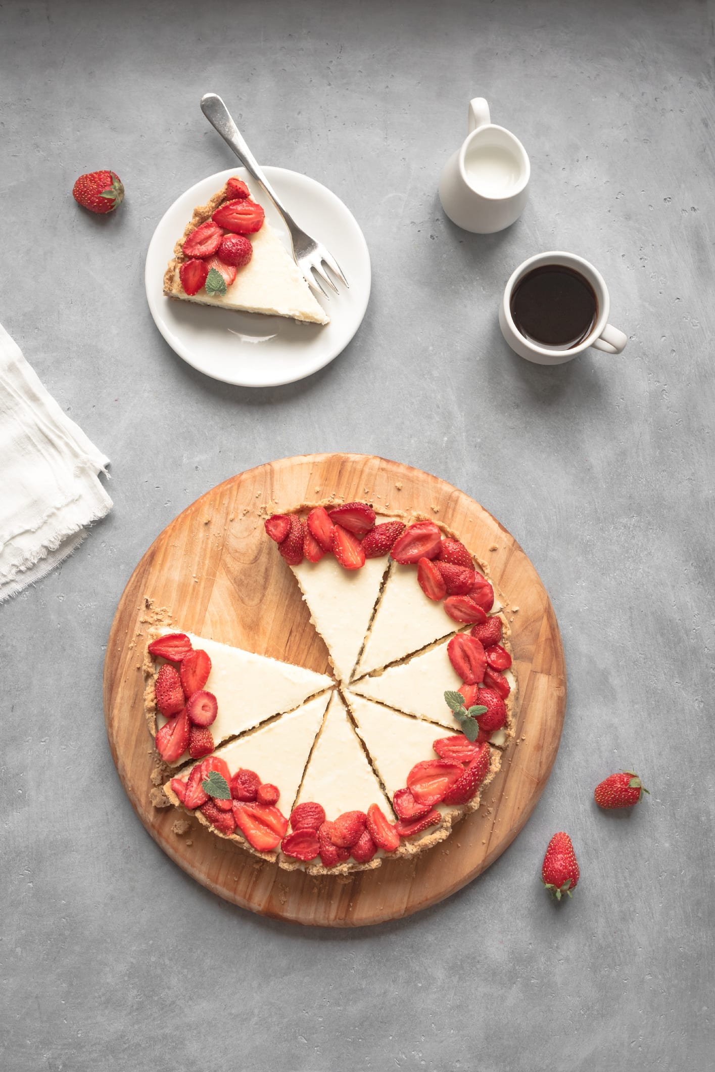 Fruit salad cheesecake slice